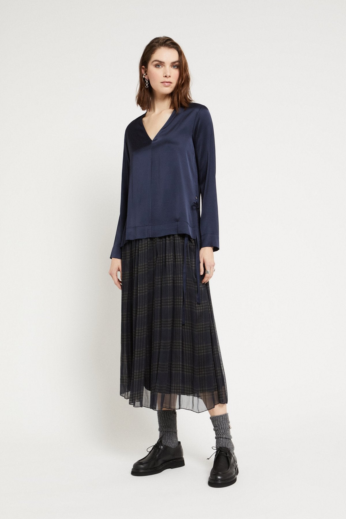 Ottod'Ame | V-Neck Blouse | Navy