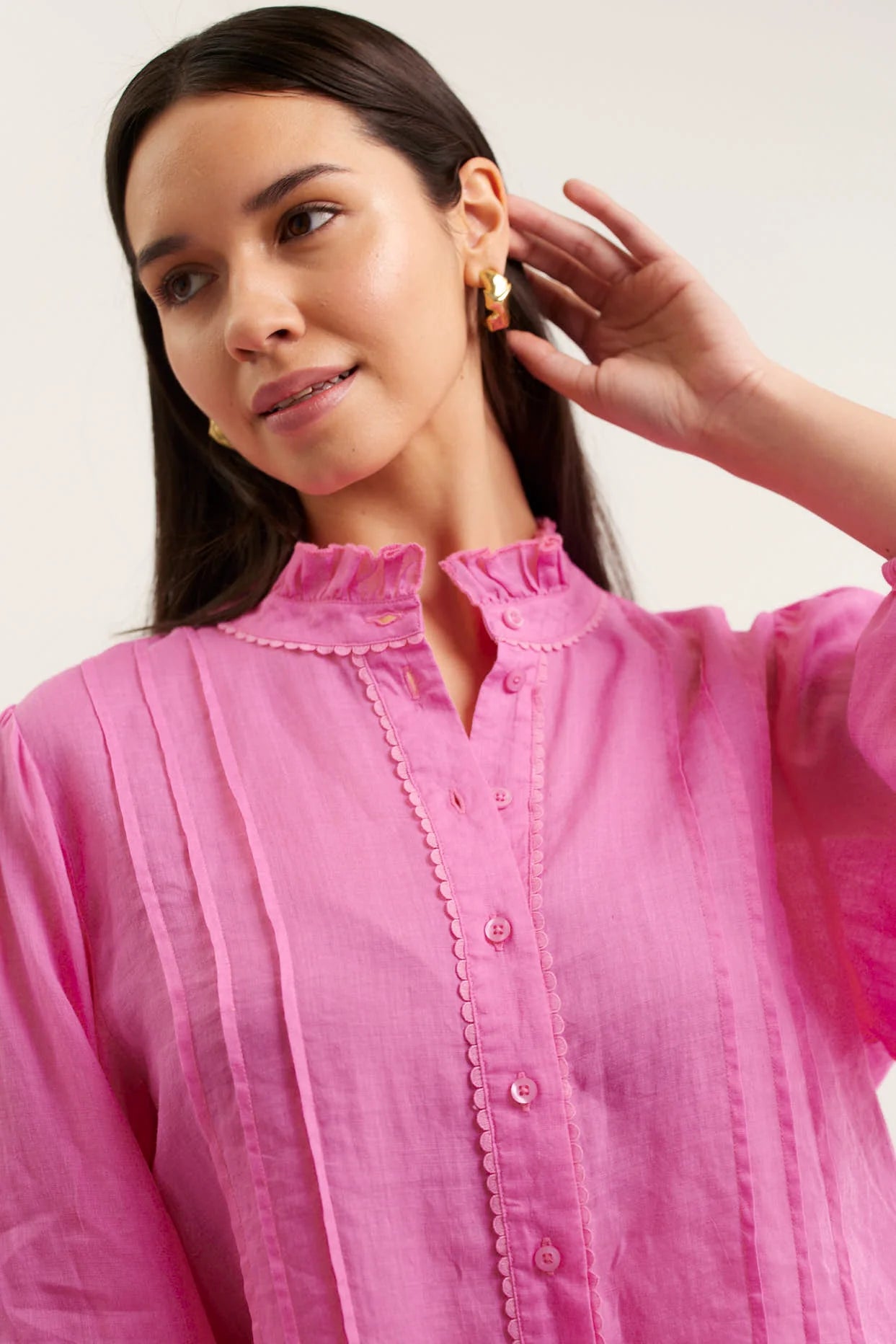 Alessandra | Paris Blouse in Ramie | Lipstick