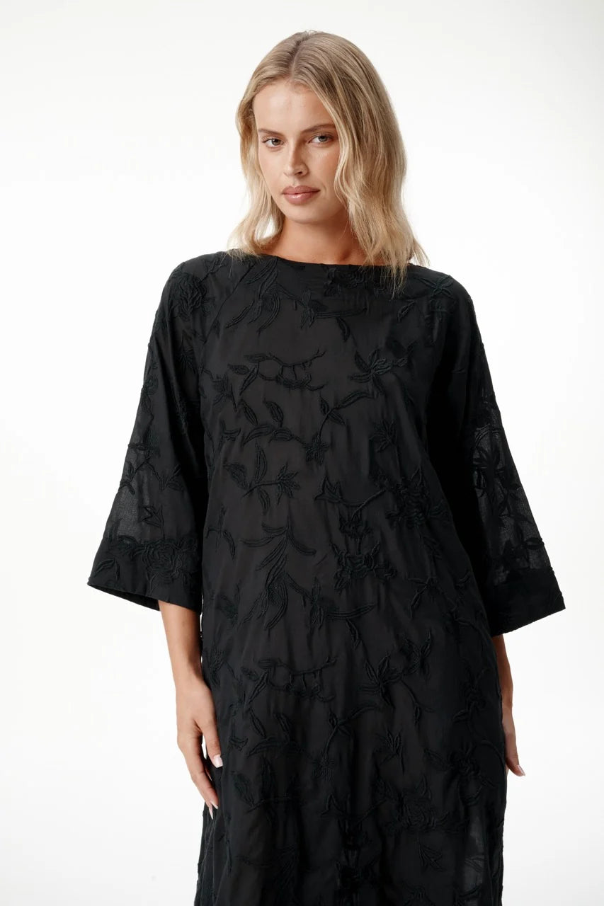 One Season | Deia Embroidery Dress | Black