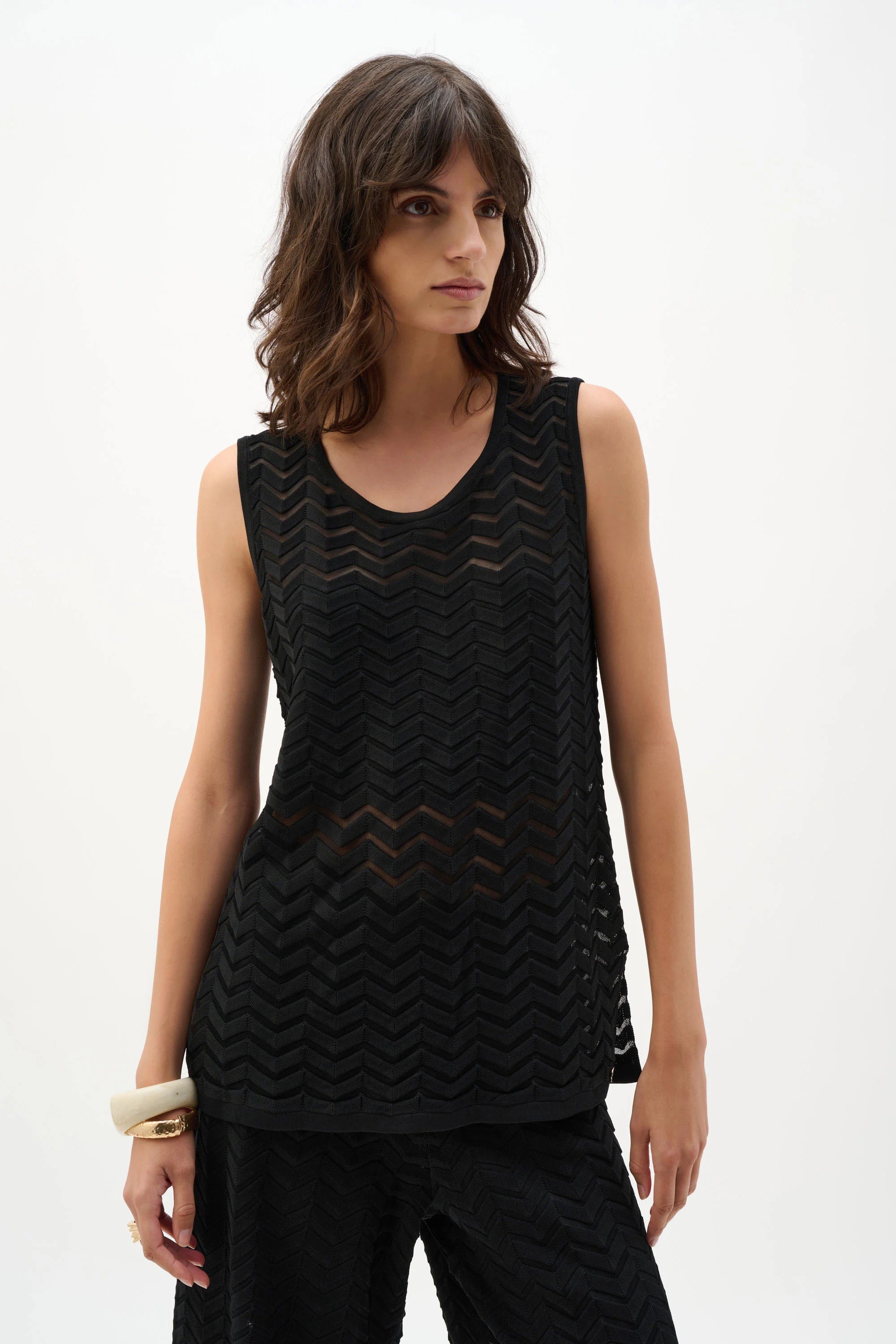 Joseph Ribkoff | Jacquard Knit Chevron Relaxed Top | Black