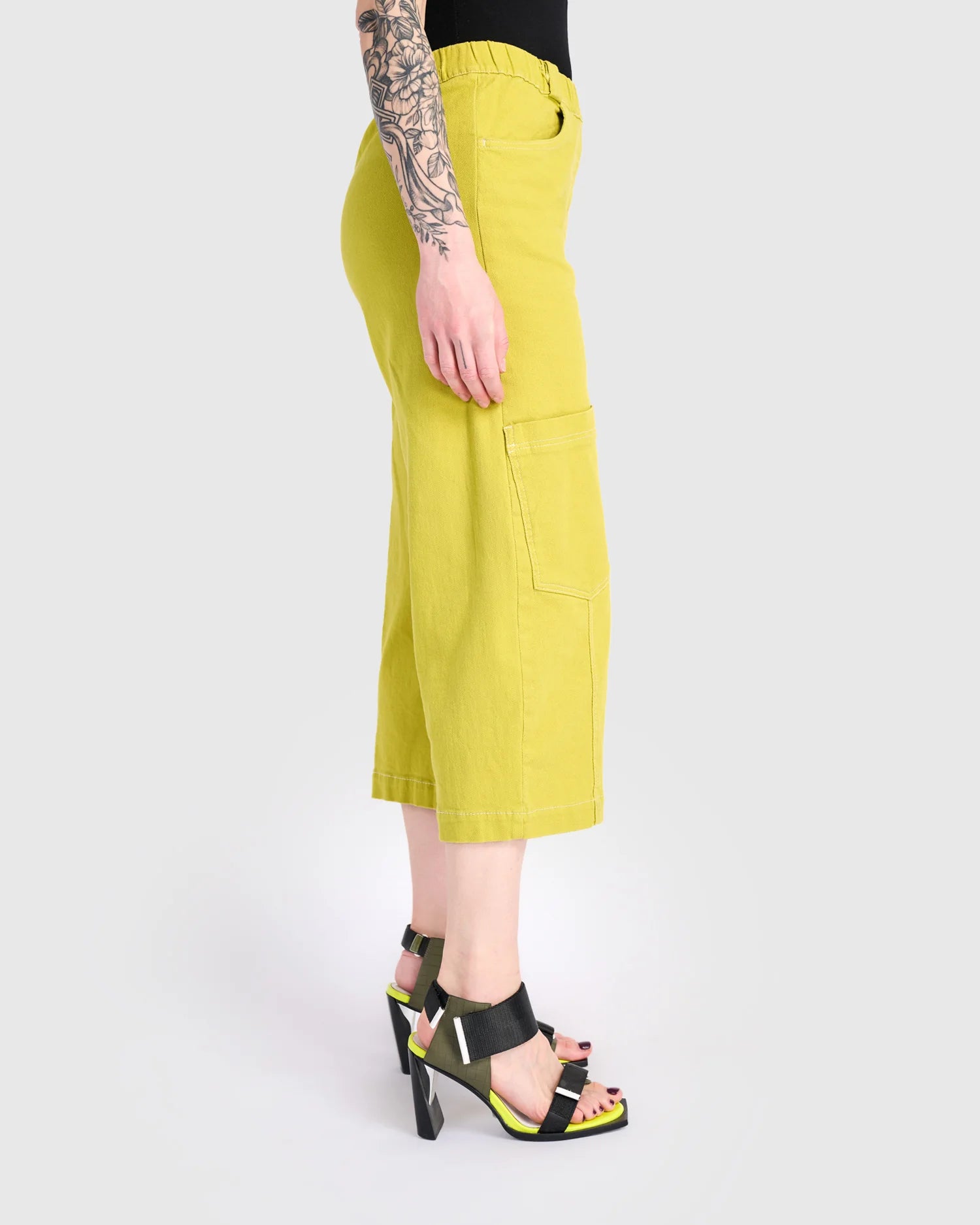 Alembika | Cropped Pant | Lime Marker