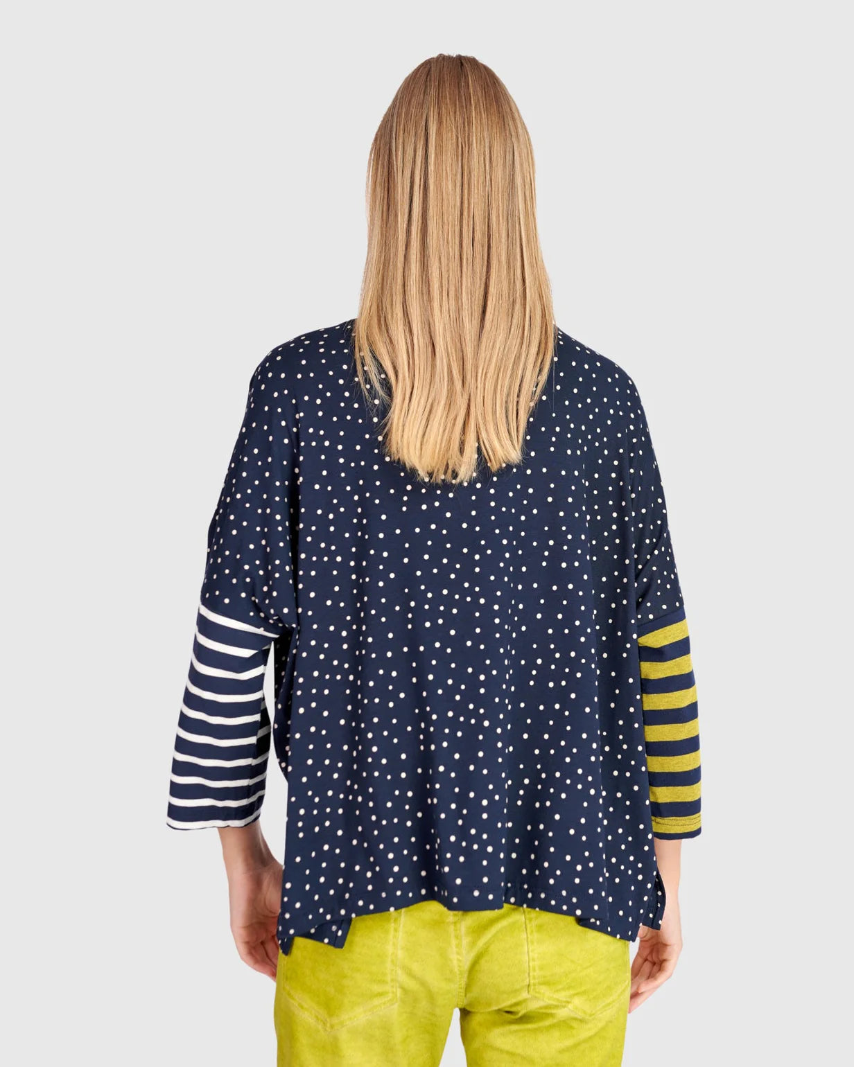 Alembika | Spot Crew Neck Tee | Navy/White/Lime
