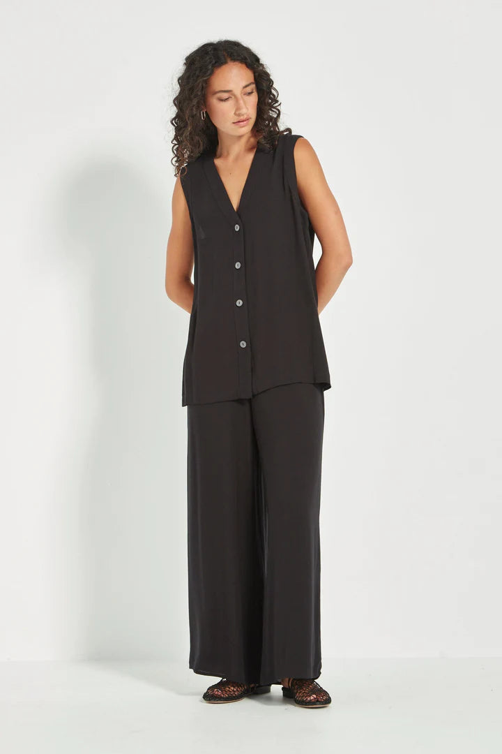 Verge | Cayman Vest | Black