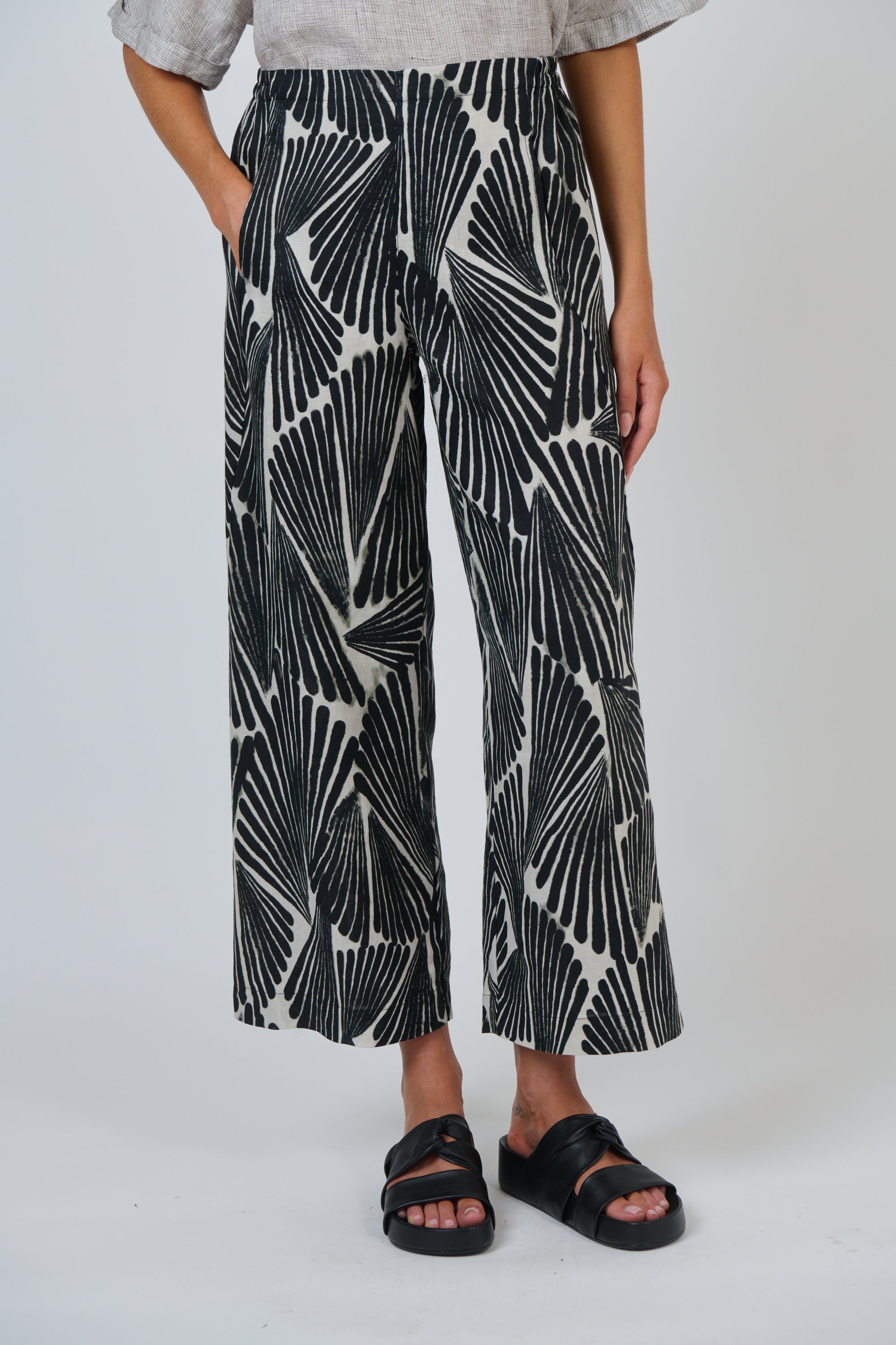 Naturals | Linen Pants | Folies
