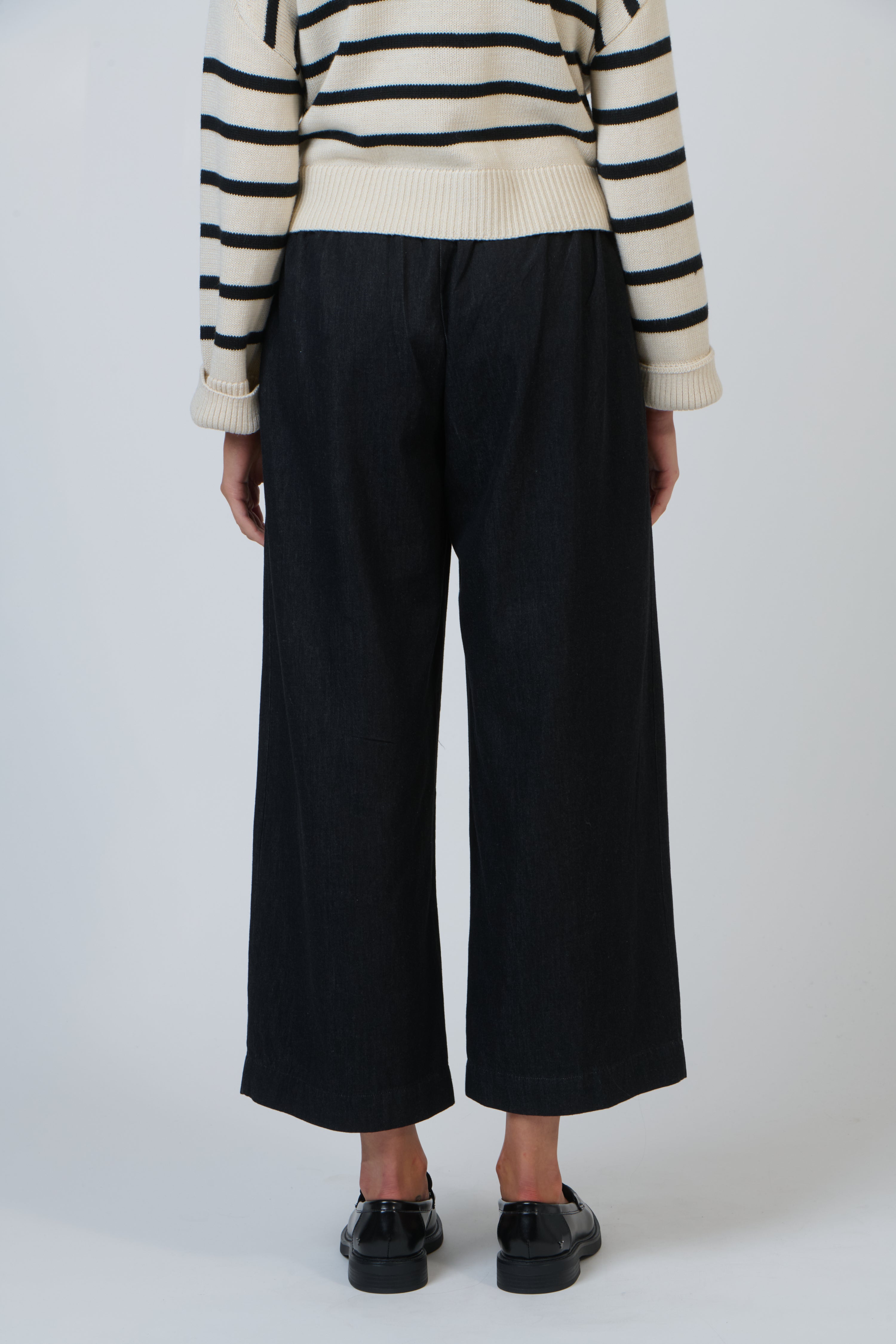 Naturals | High Waisted Pants with Front Seam | Bikie