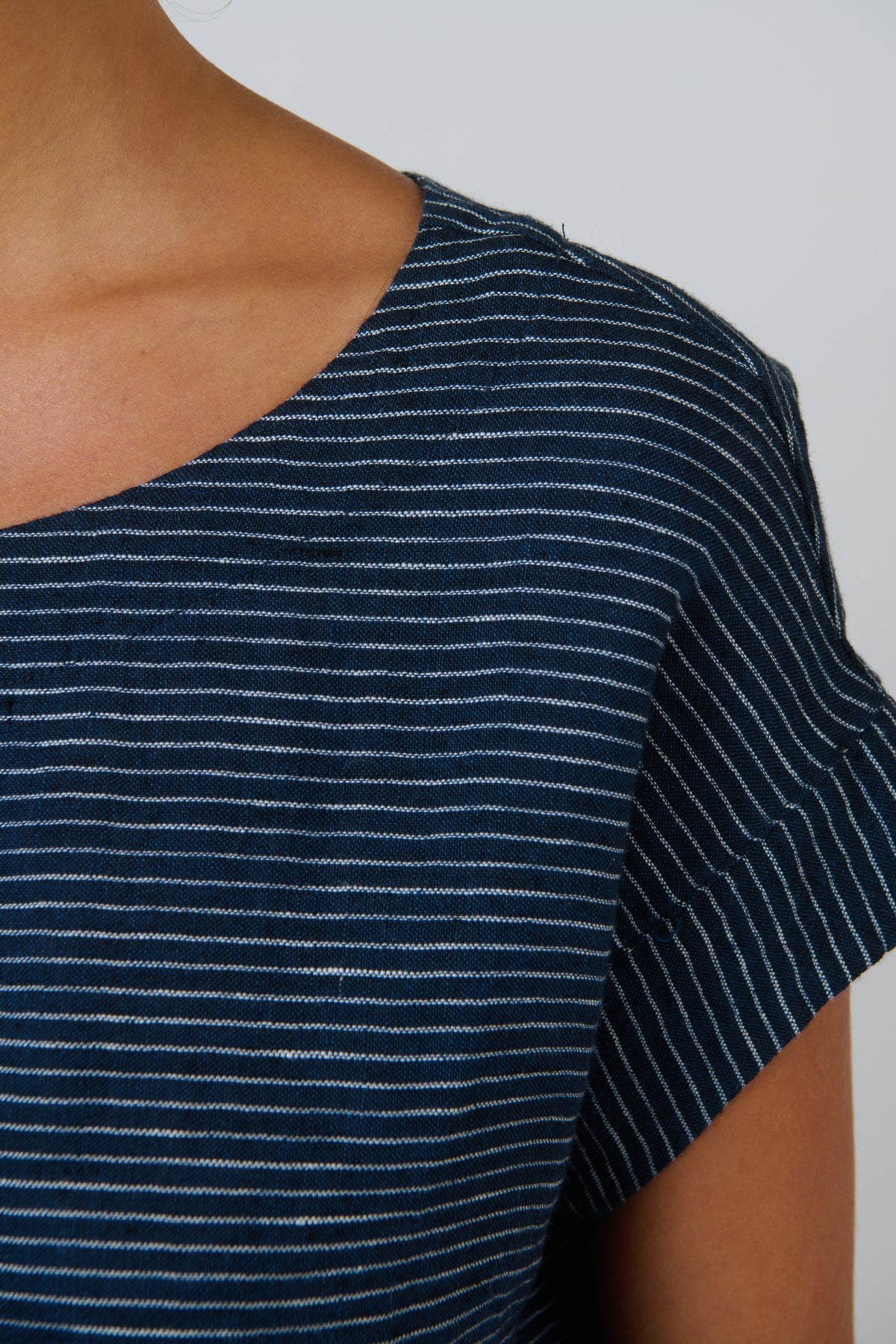 Naturals | Linen Round Neck Top | Streamlined