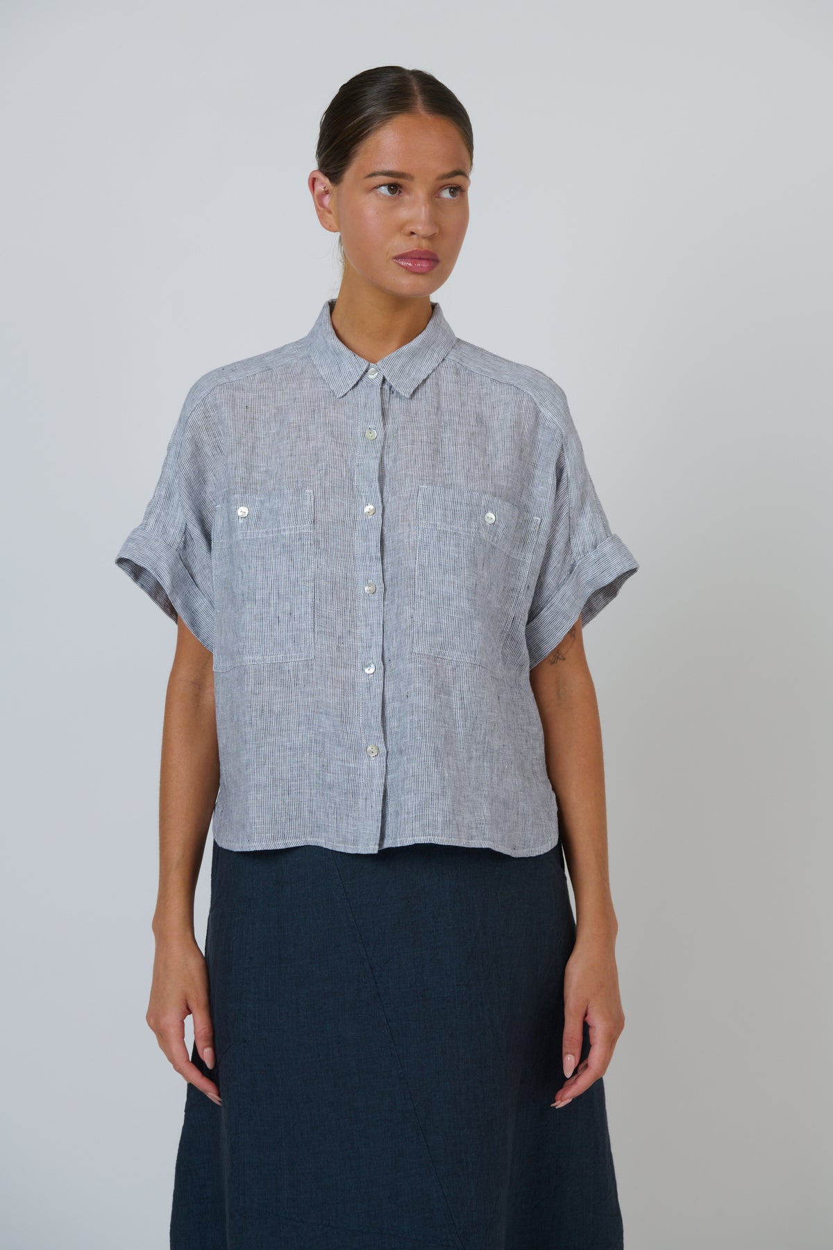 Naturals | Linen Top with Collar | Sliver