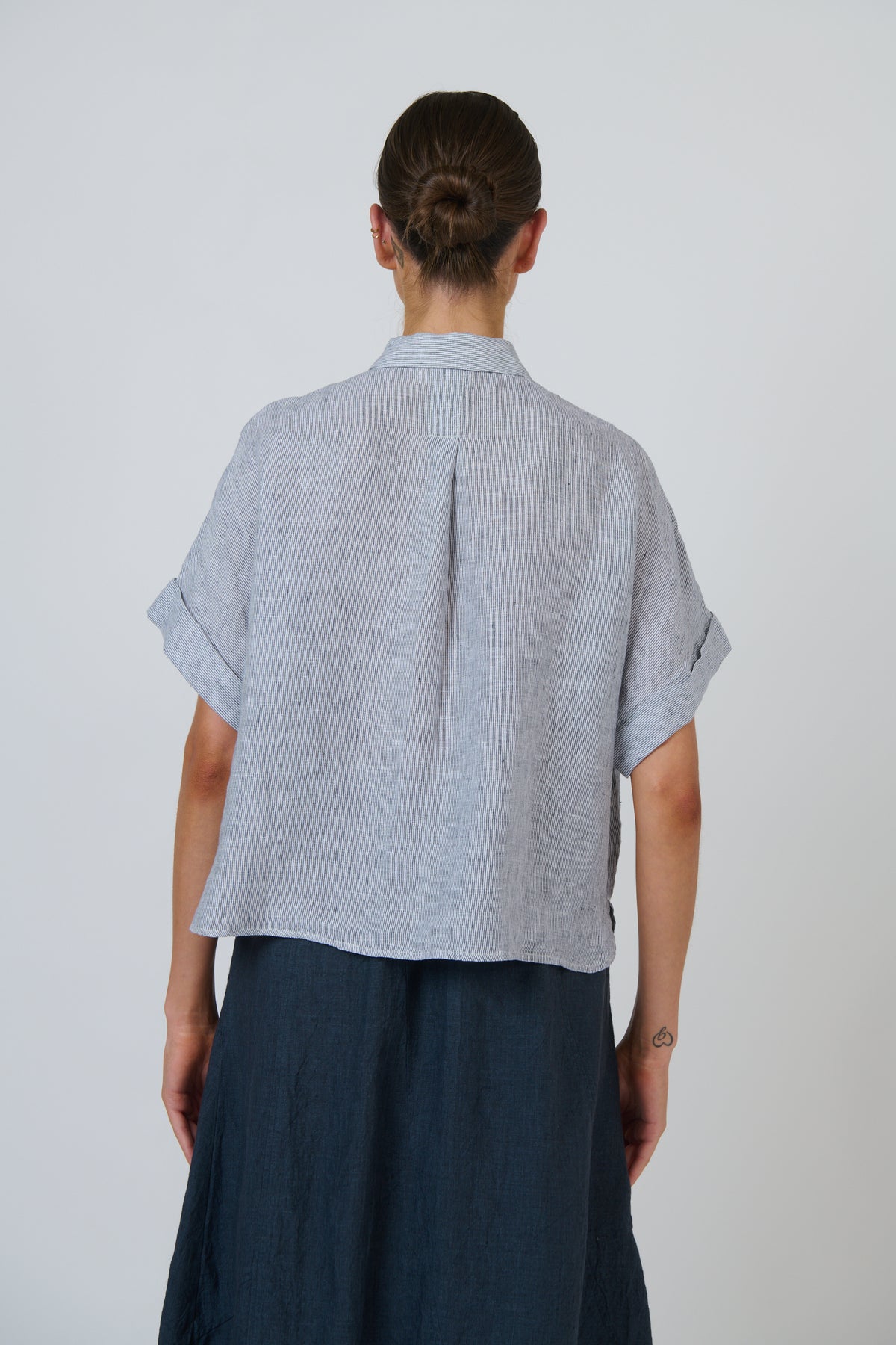 Naturals | Linen Top with Collar | Sliver