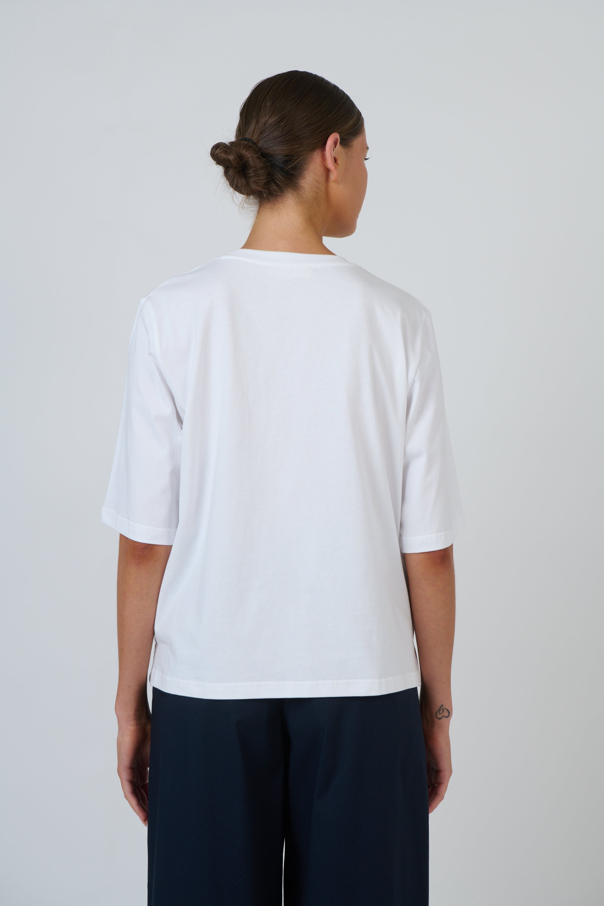 Naturals | T-Shirt | White
