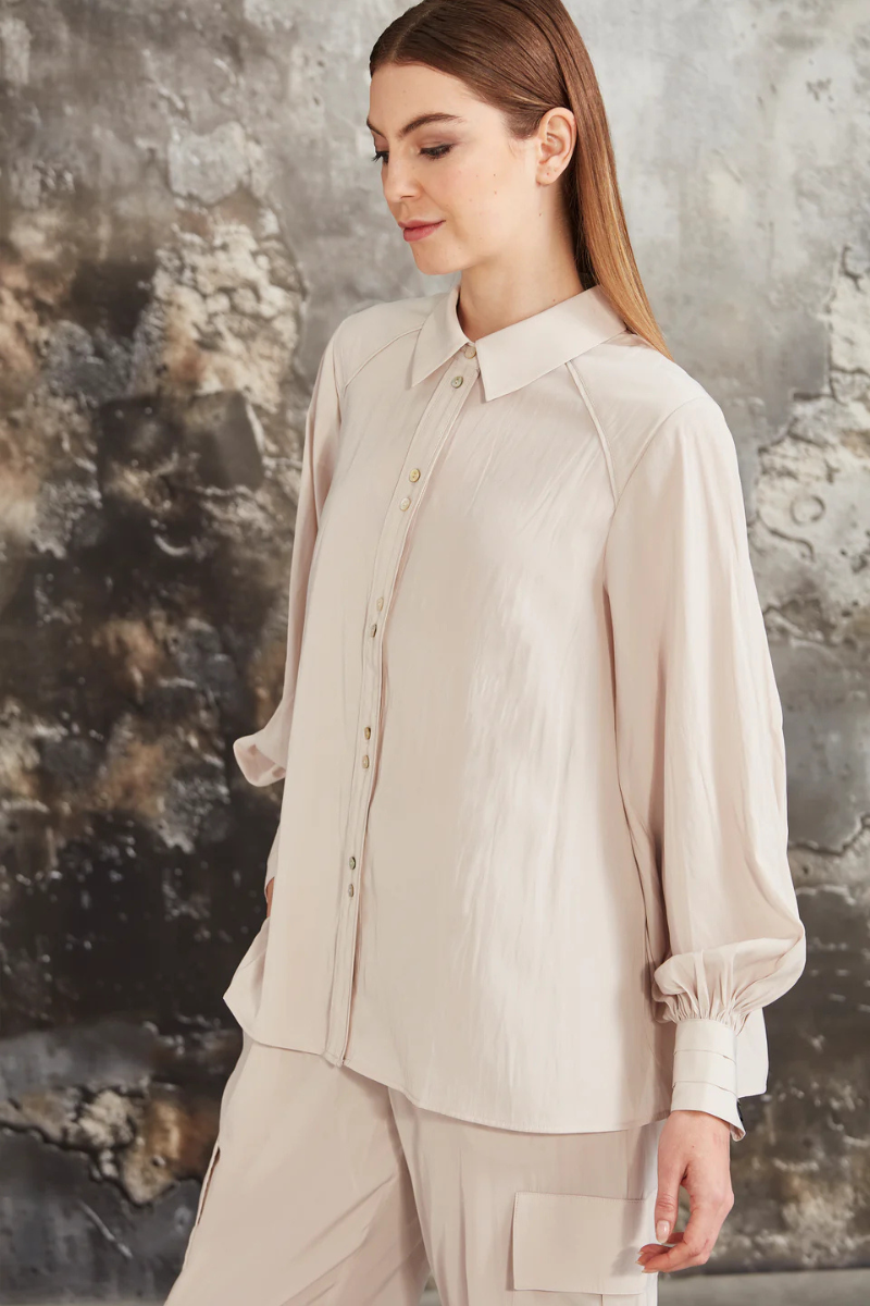 Glide by Verge | Demure Shirt | Champagne