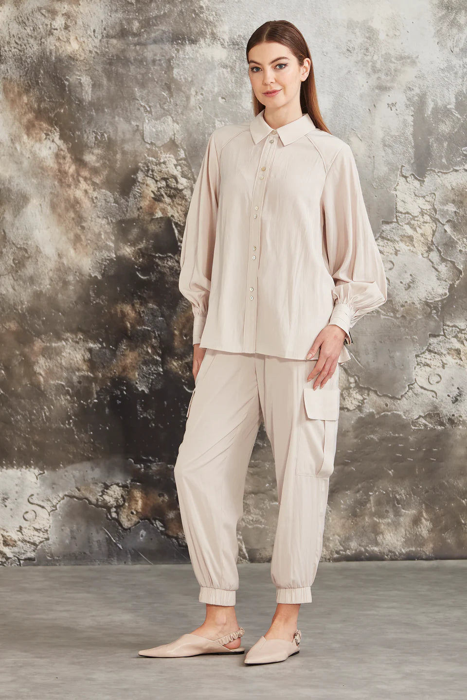 Glide by Verge | Demure Shirt | Champagne