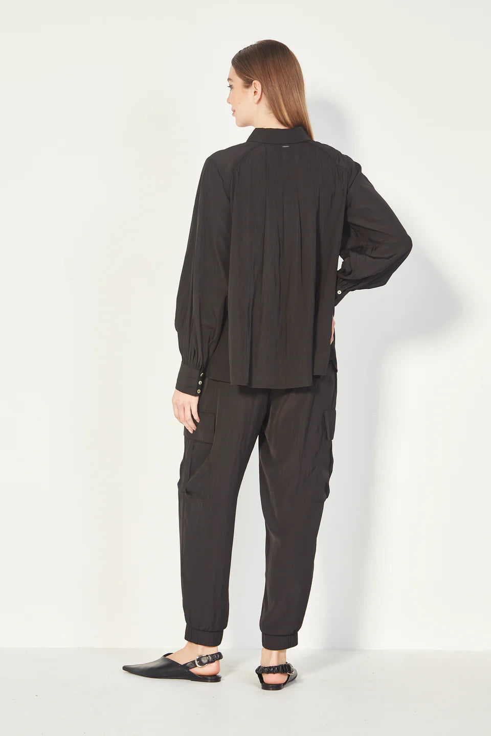 Glide by Verge | Demure Shirt | Black