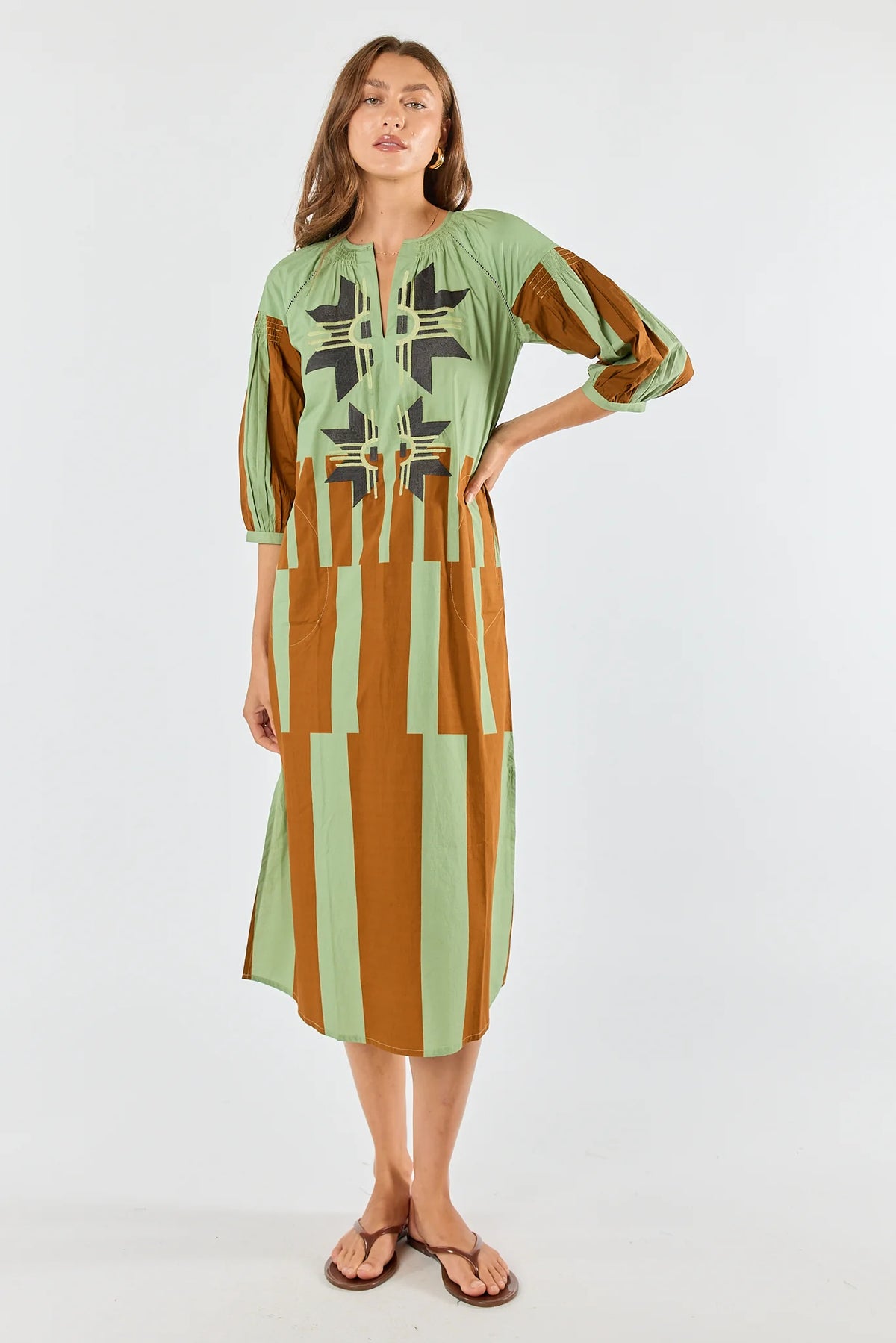 Itami | Cension Embroidered Kaftan | Khaki