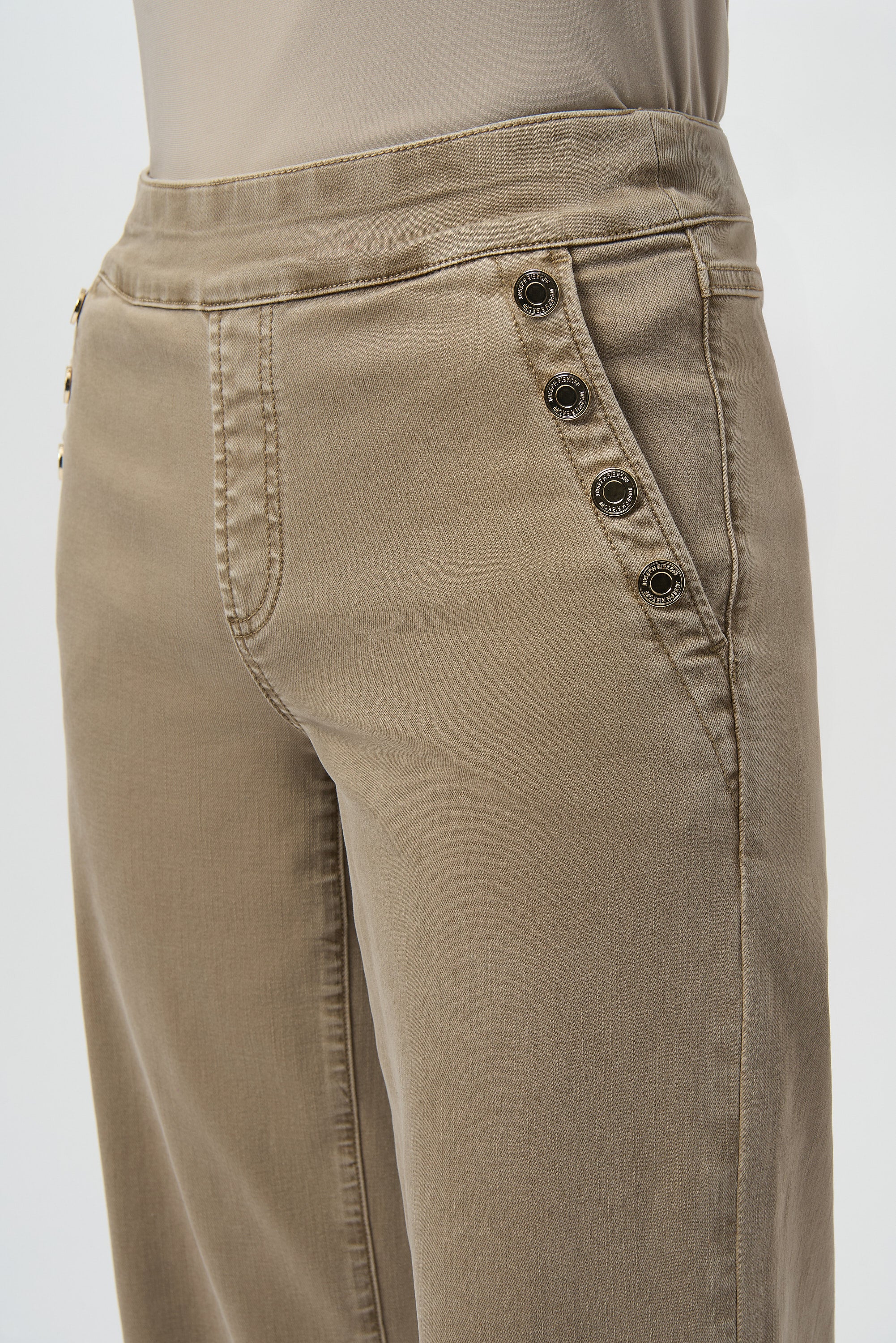 Joseph Ribkoff | Classic Wide Leg Pull on Jeans | Fawn