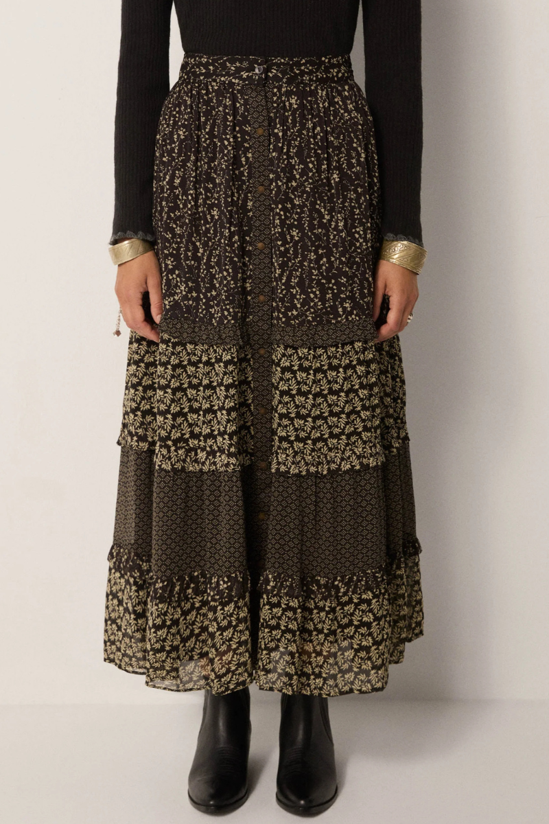 Maison Hotel | Vina Skirt | Payes Black