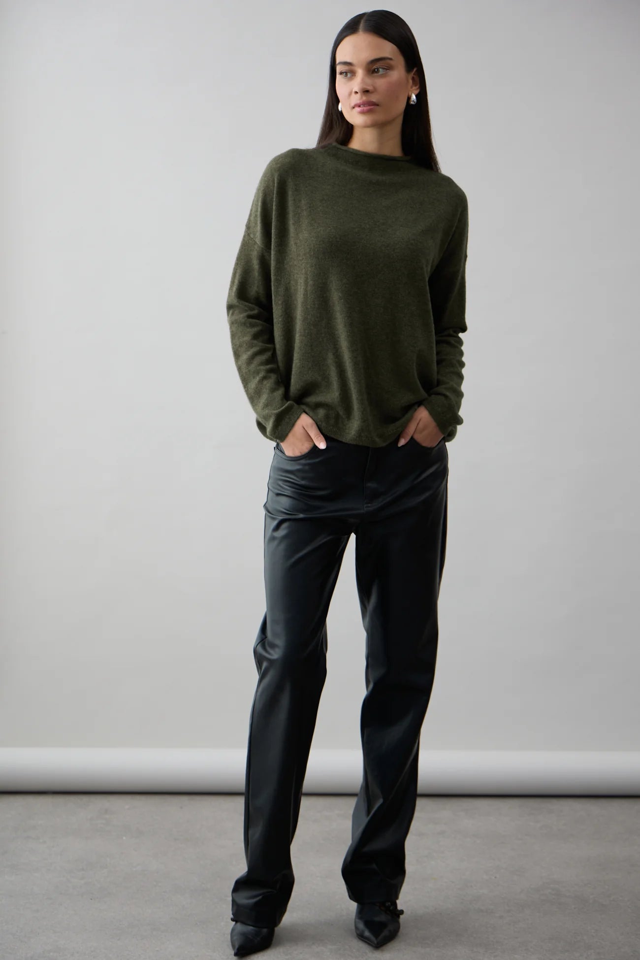 Mia Fratino | Sloane Mockneck | Military