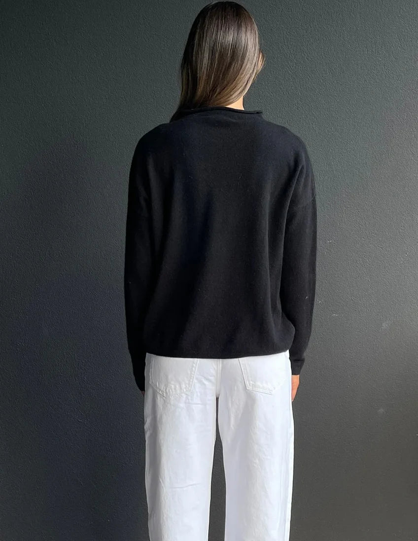 Mia Fratino | Sloane Mockneck | Black