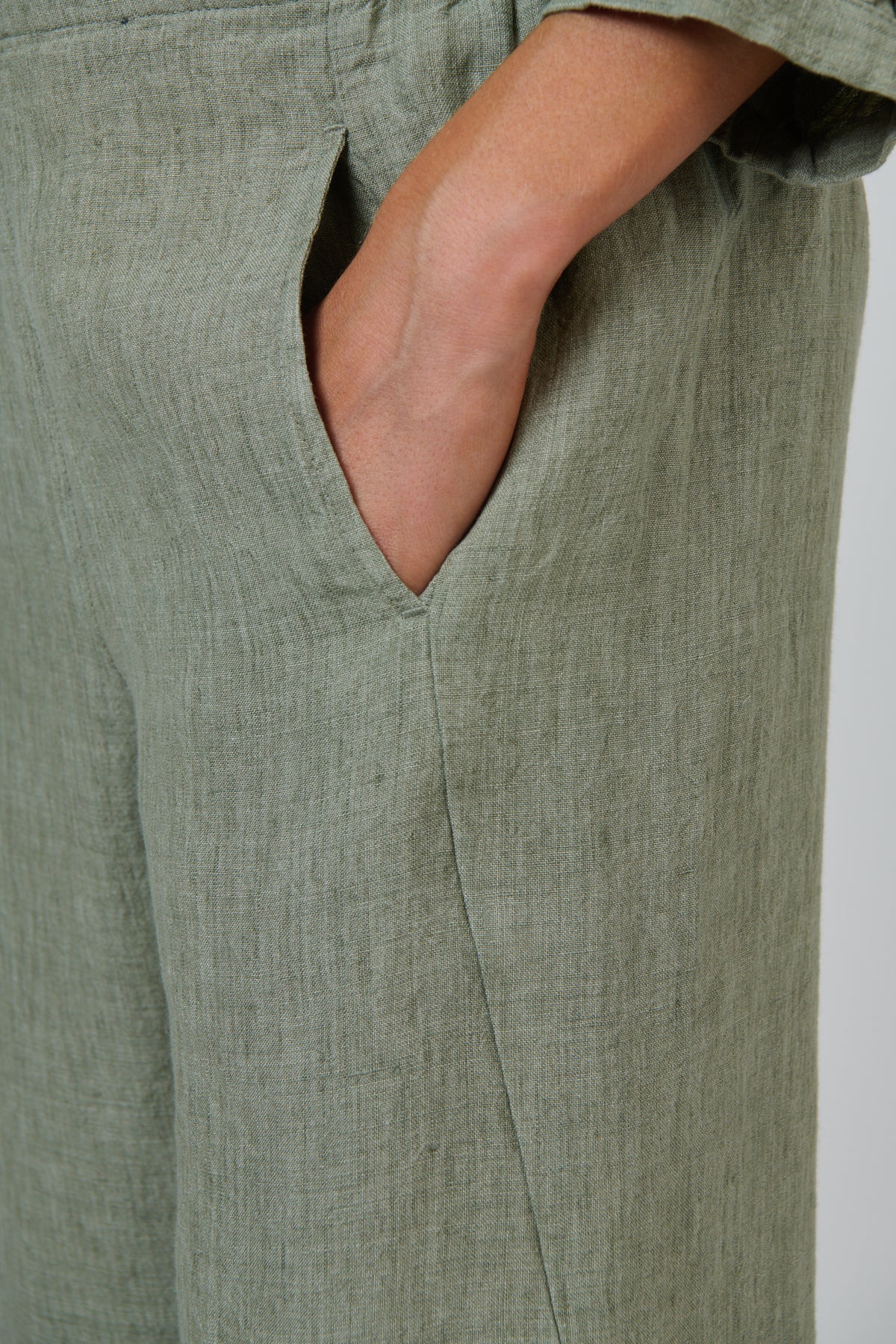 Naturals | Linen Pants | Artichoke