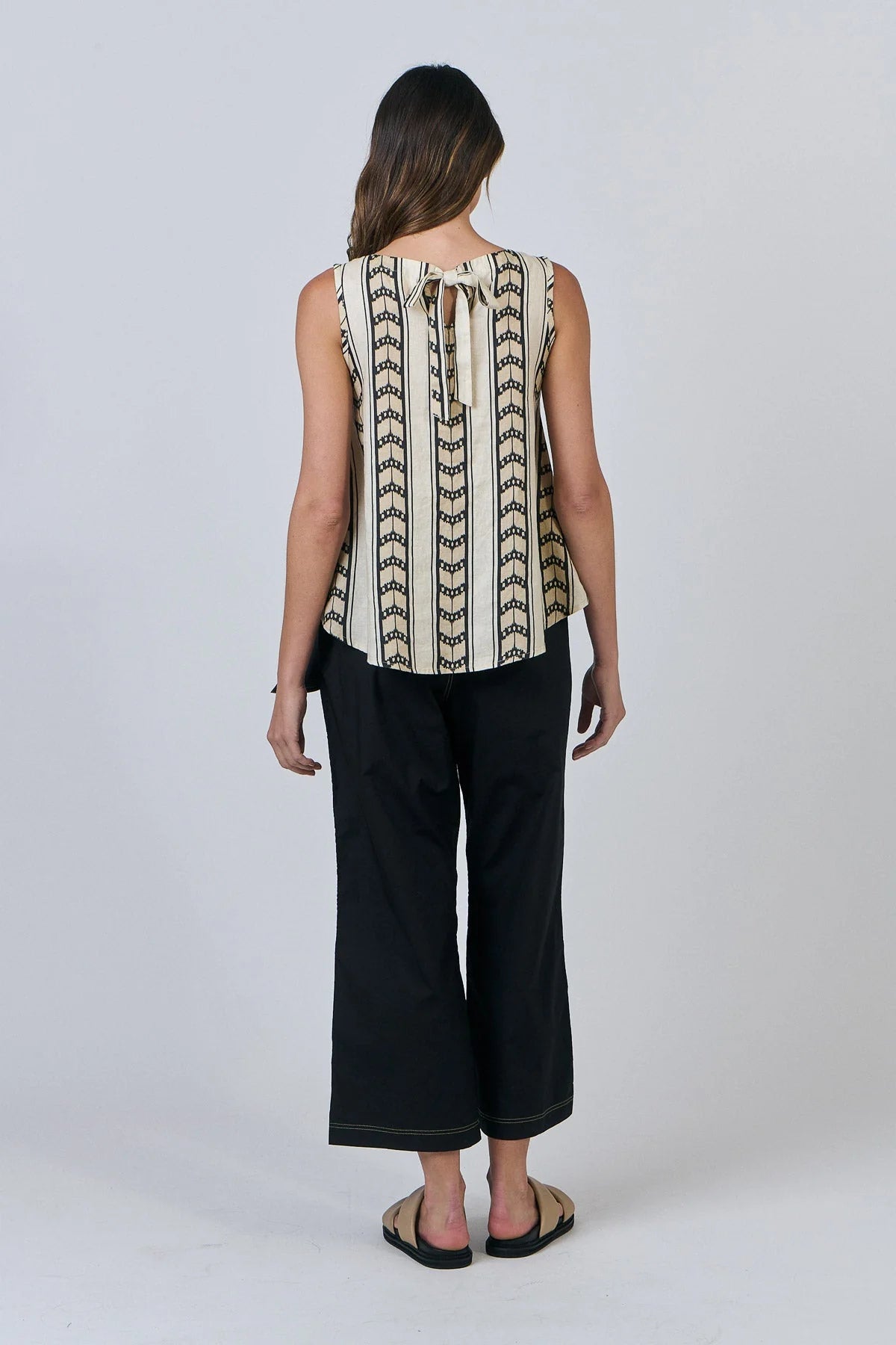 Naturals | Sleeveless Top with Back Neck Tie | Chevron