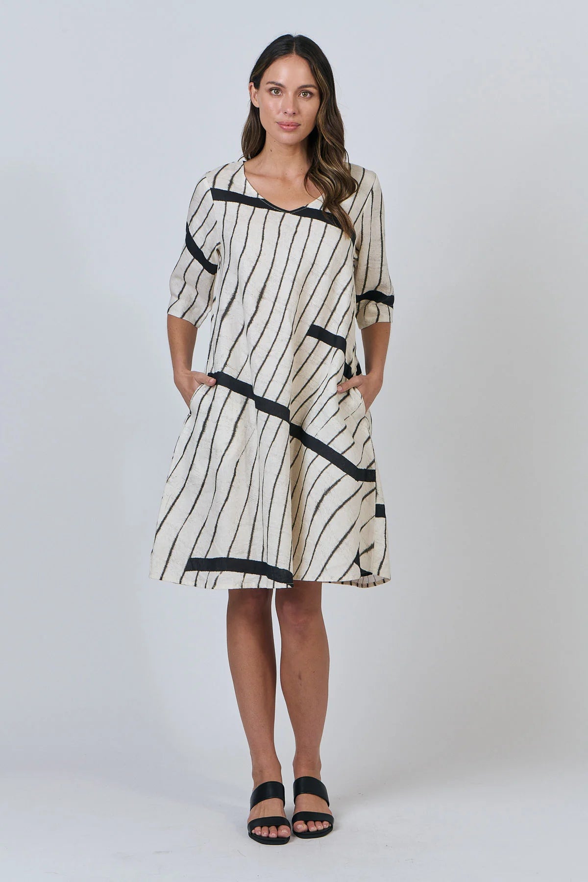 Naturals | Dress With Side Pocket | Isobars