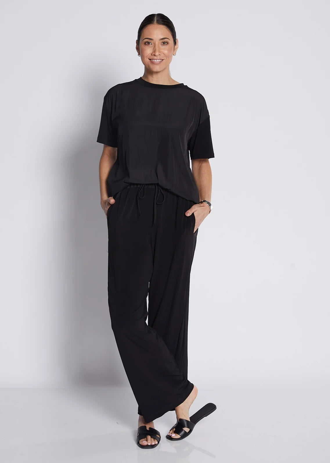 Philosophy | Kitty Silky Short Sleeve Spliced Tee | Black