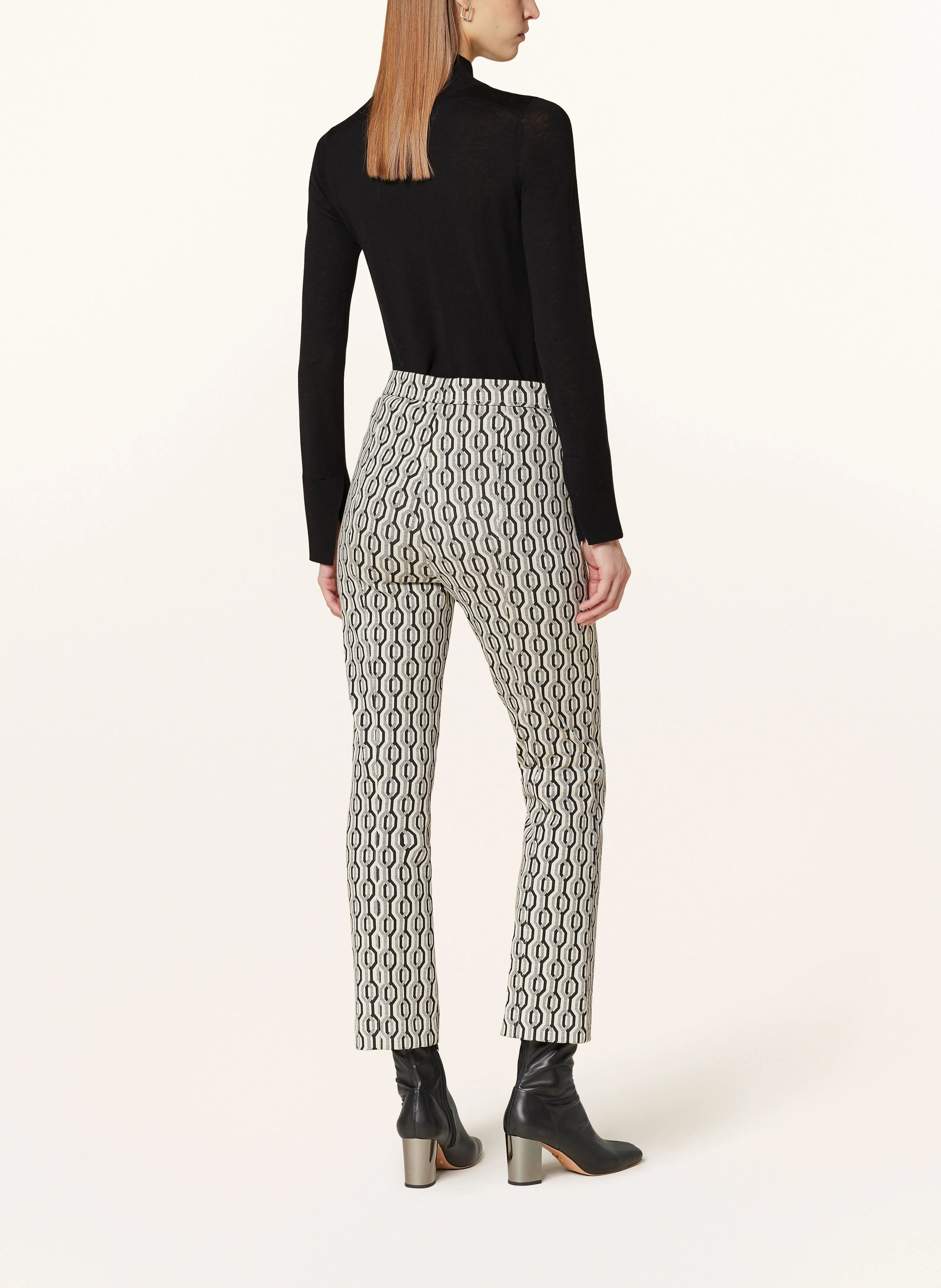 Raffaello Rossi | Macy 7/8 Jersey Jacquard Pant | Black Graphical