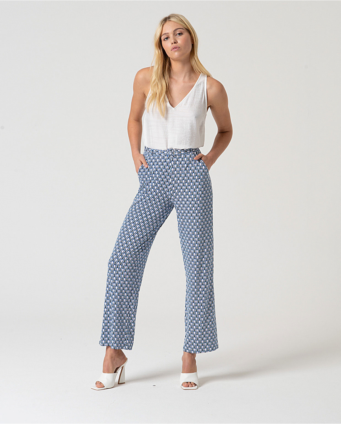 Surkana | Stretch Belted Pants | Blue Multi