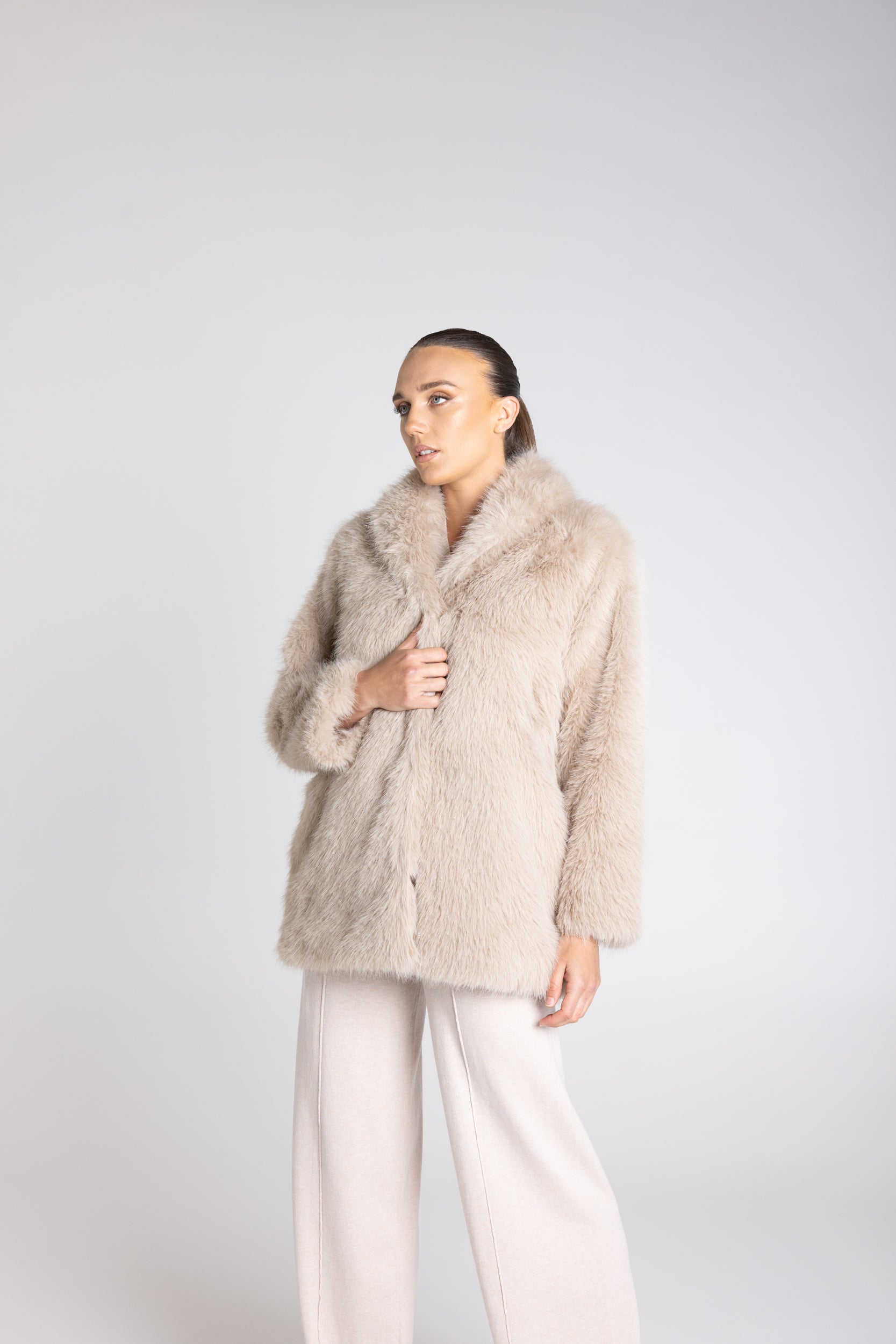 Two T's | Faux Fur Coat | Oat