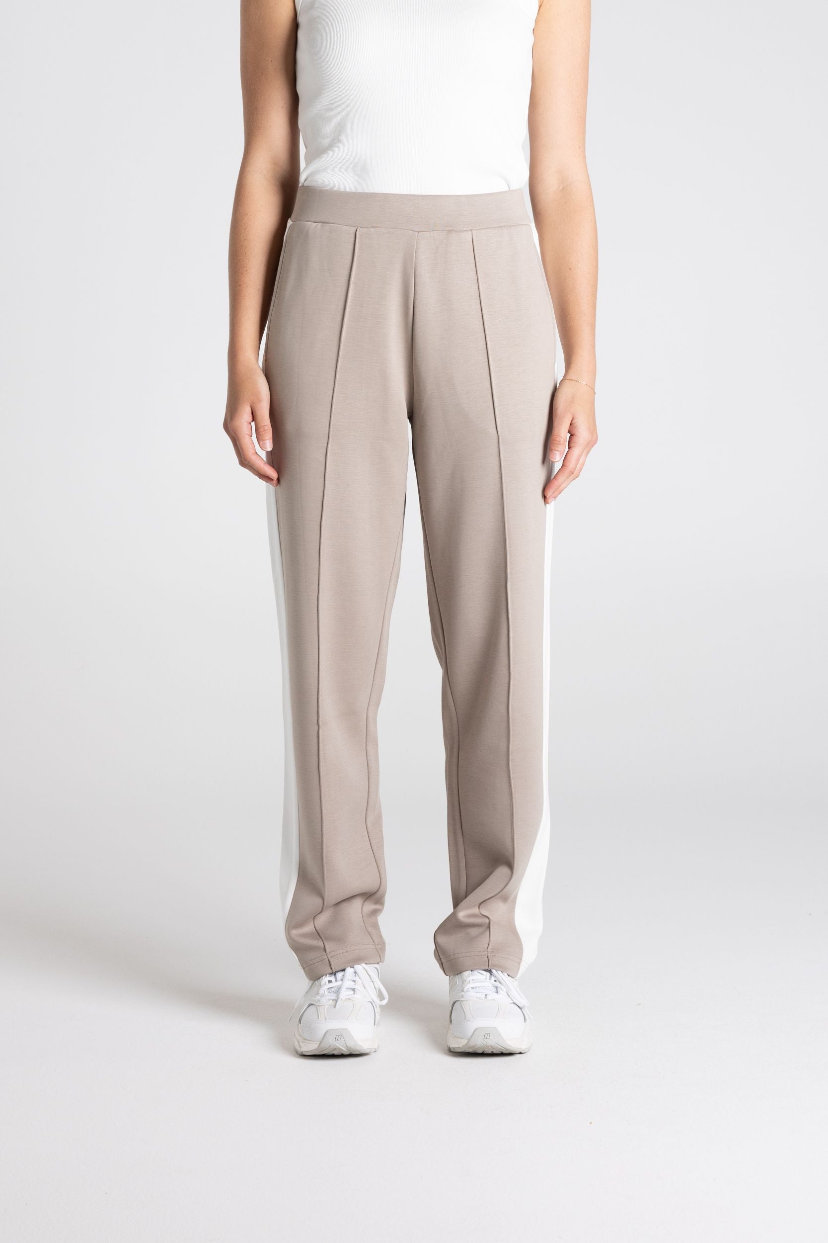 Two T's | Travel Pant | Pebble/Ivory