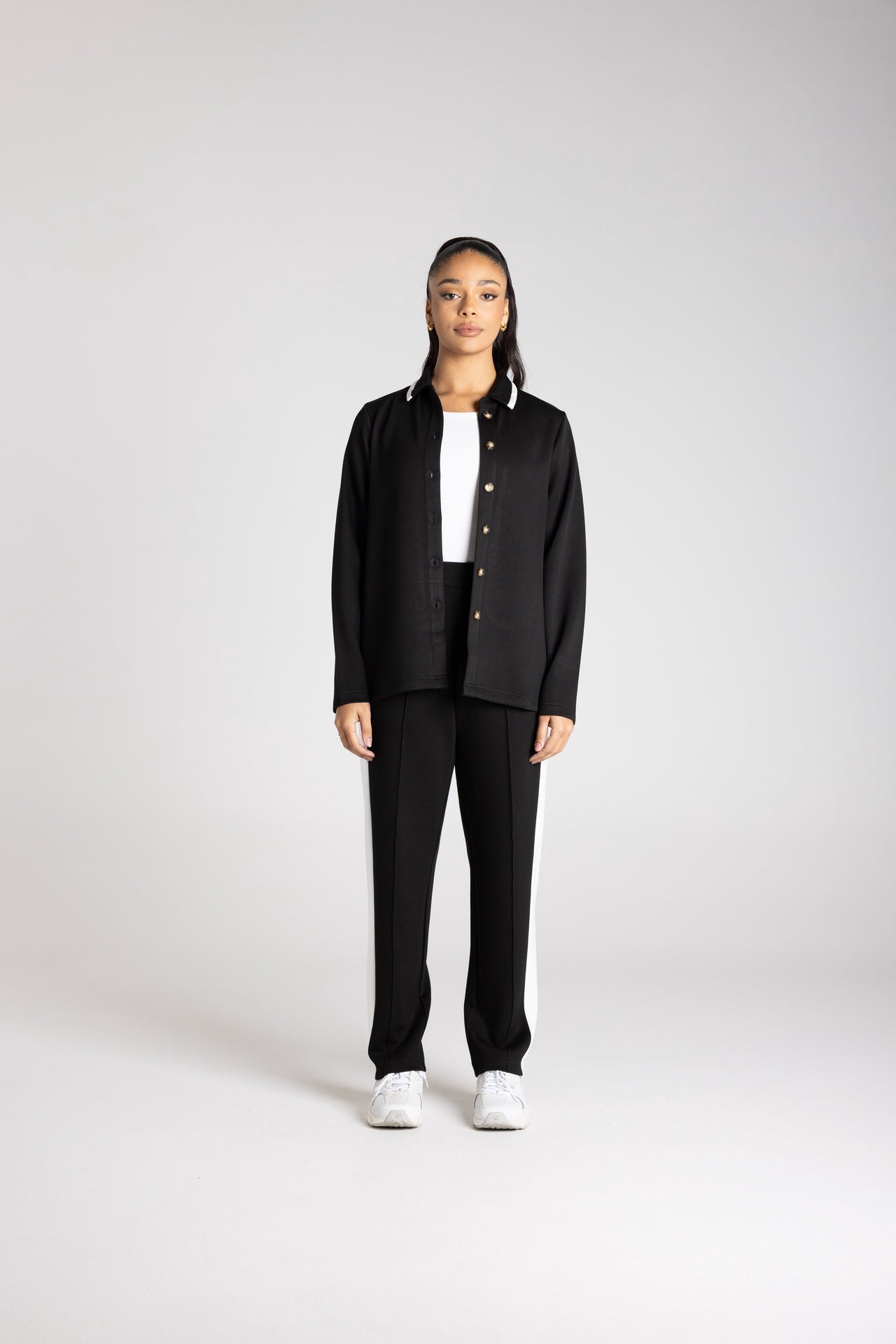 Two T's | Travel Shirt | Black/Ivory