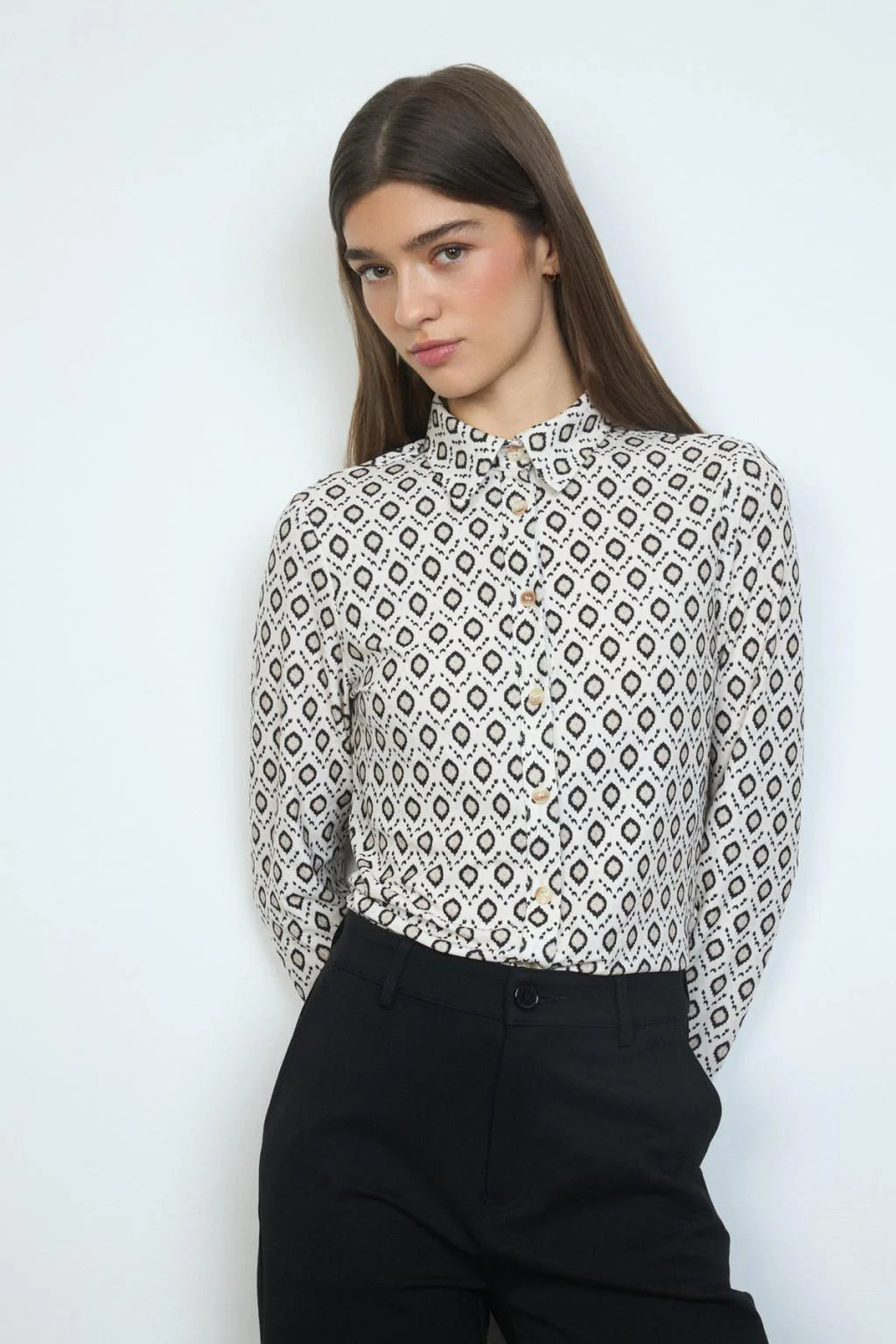 Tinta & Bariloche | Gabriella Shirt | Off White