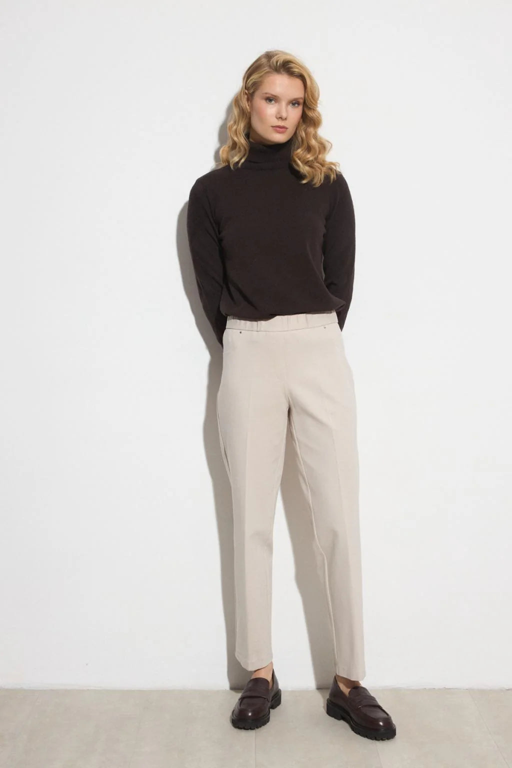 Tinta & Bariloche | Venus Pull Up Pants | Beige