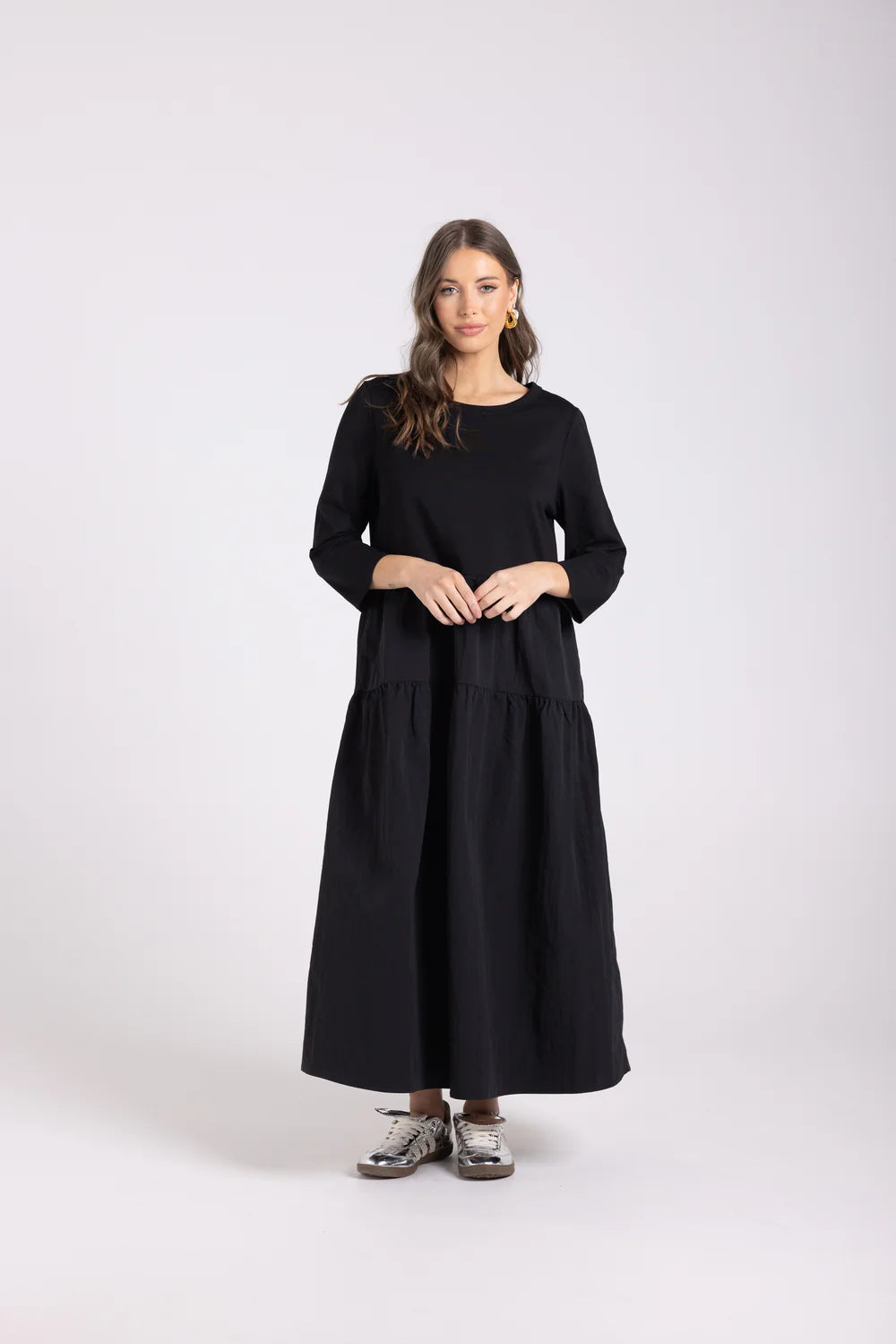 Two T's | Crushed Lux Midi Dress | Black