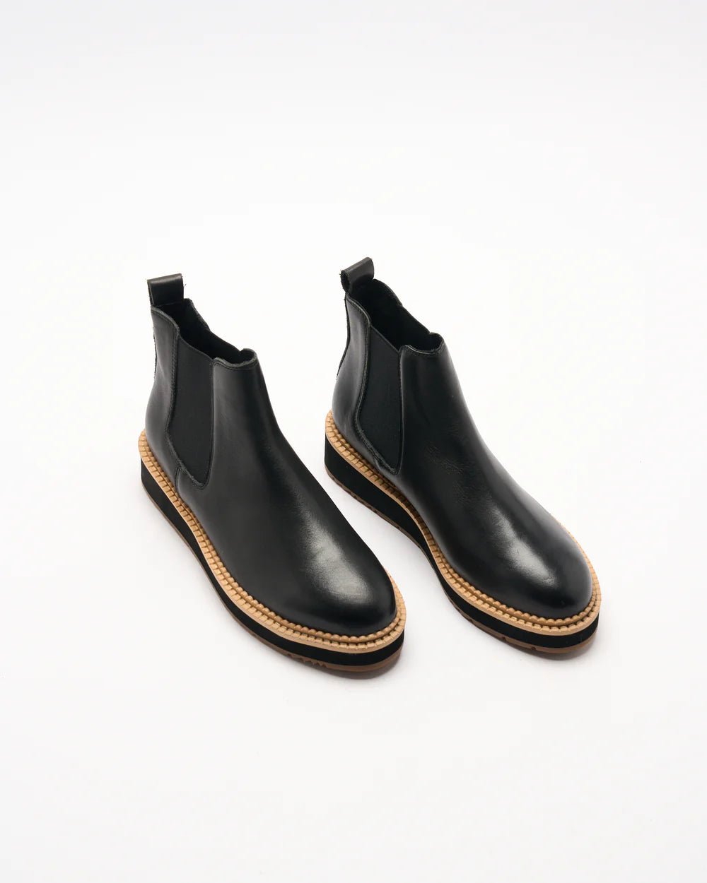 Walnut | Jade Leather Boot | Black Scallop