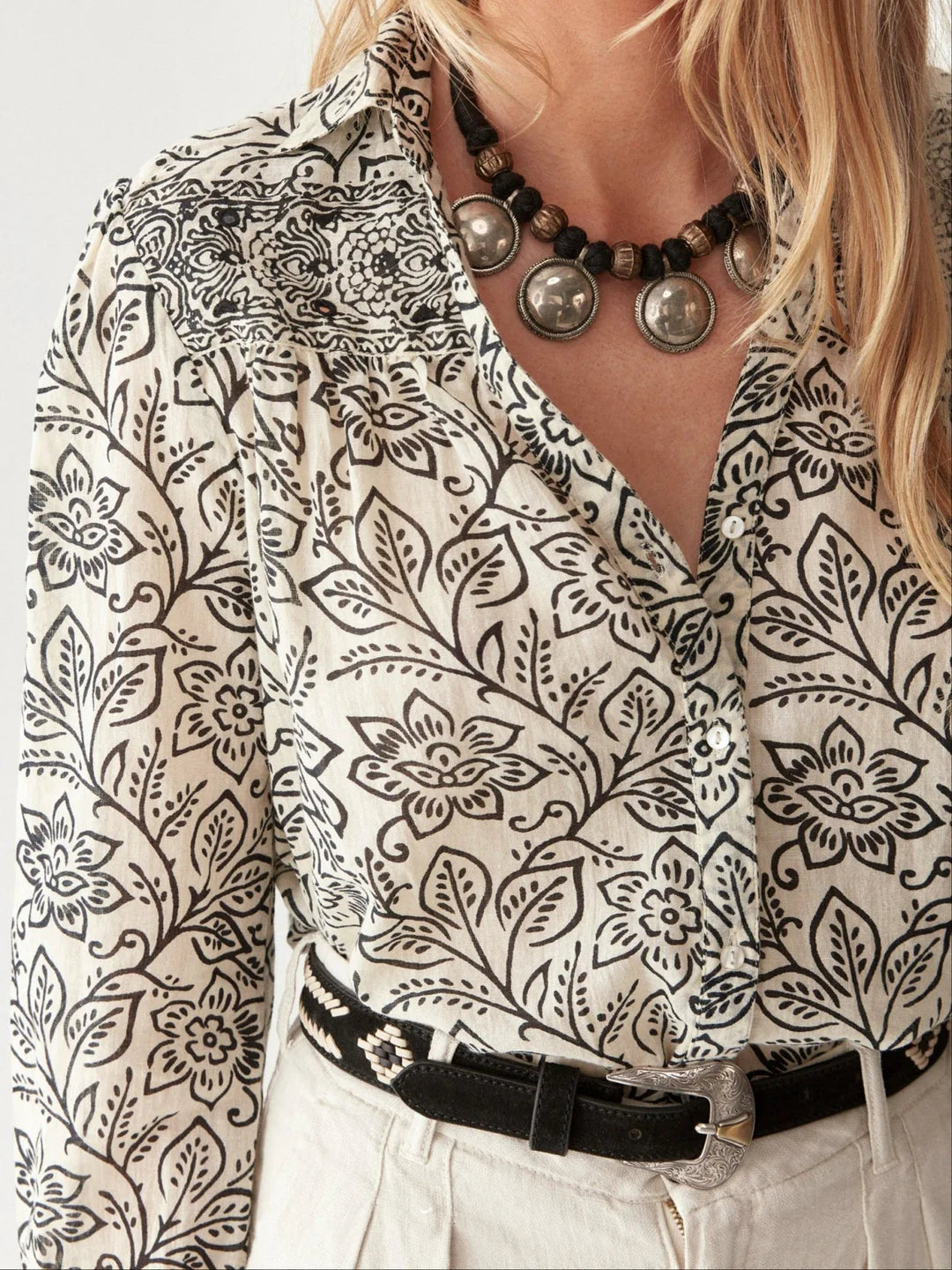 Maison Hotel | Dylan Blouse | White Lilies