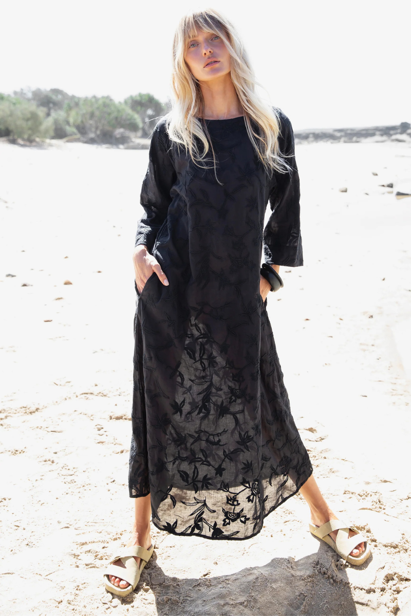 One Season | Deia Embroidery Dress | Black