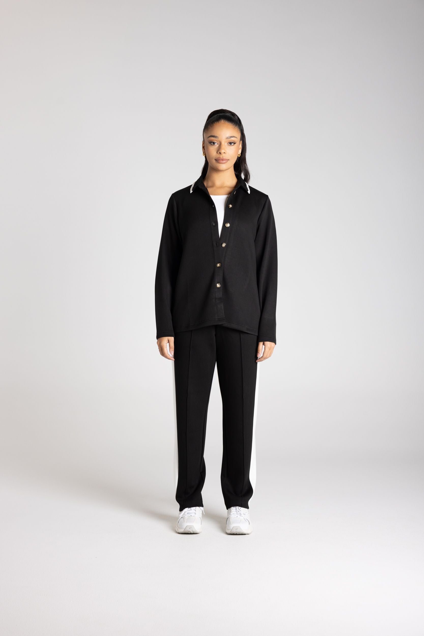 Two T's | Travel Shirt | Black/Ivory