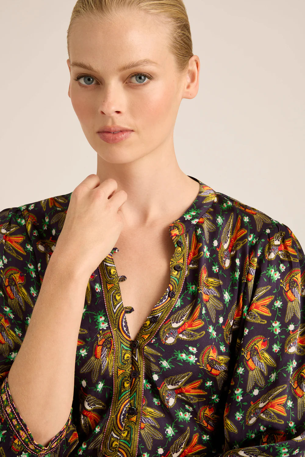 Lola | Scarlett Shirt | Birdie