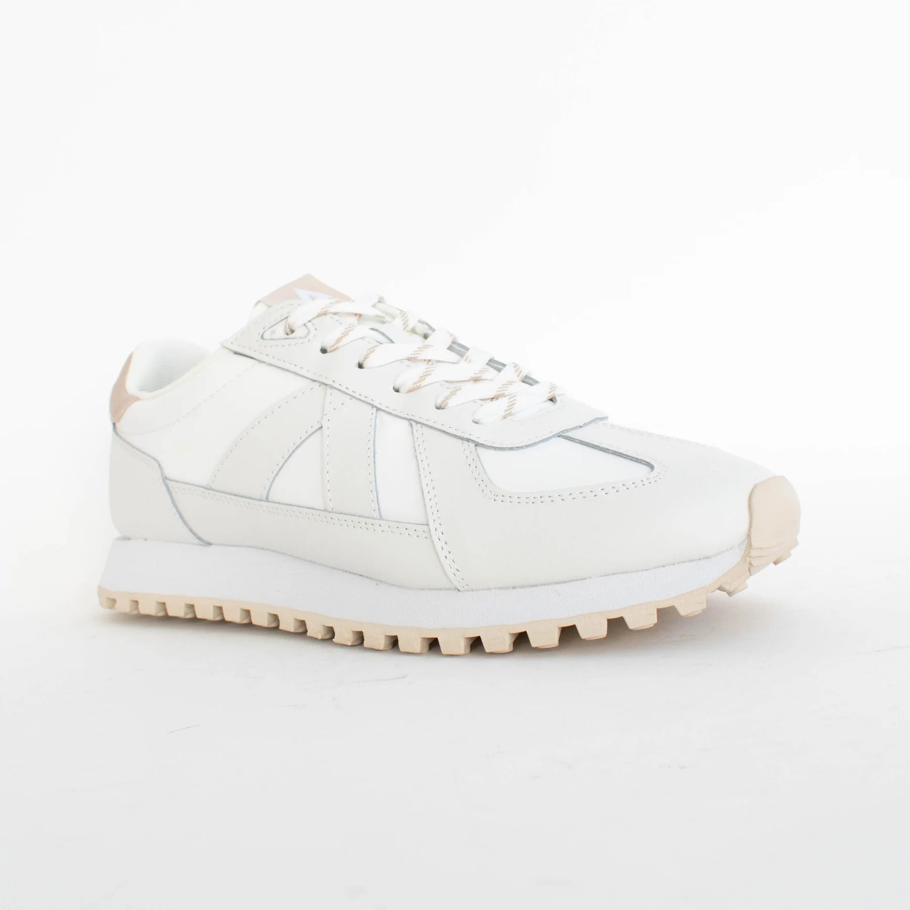 ASFVLT | Gate Sneaker | White