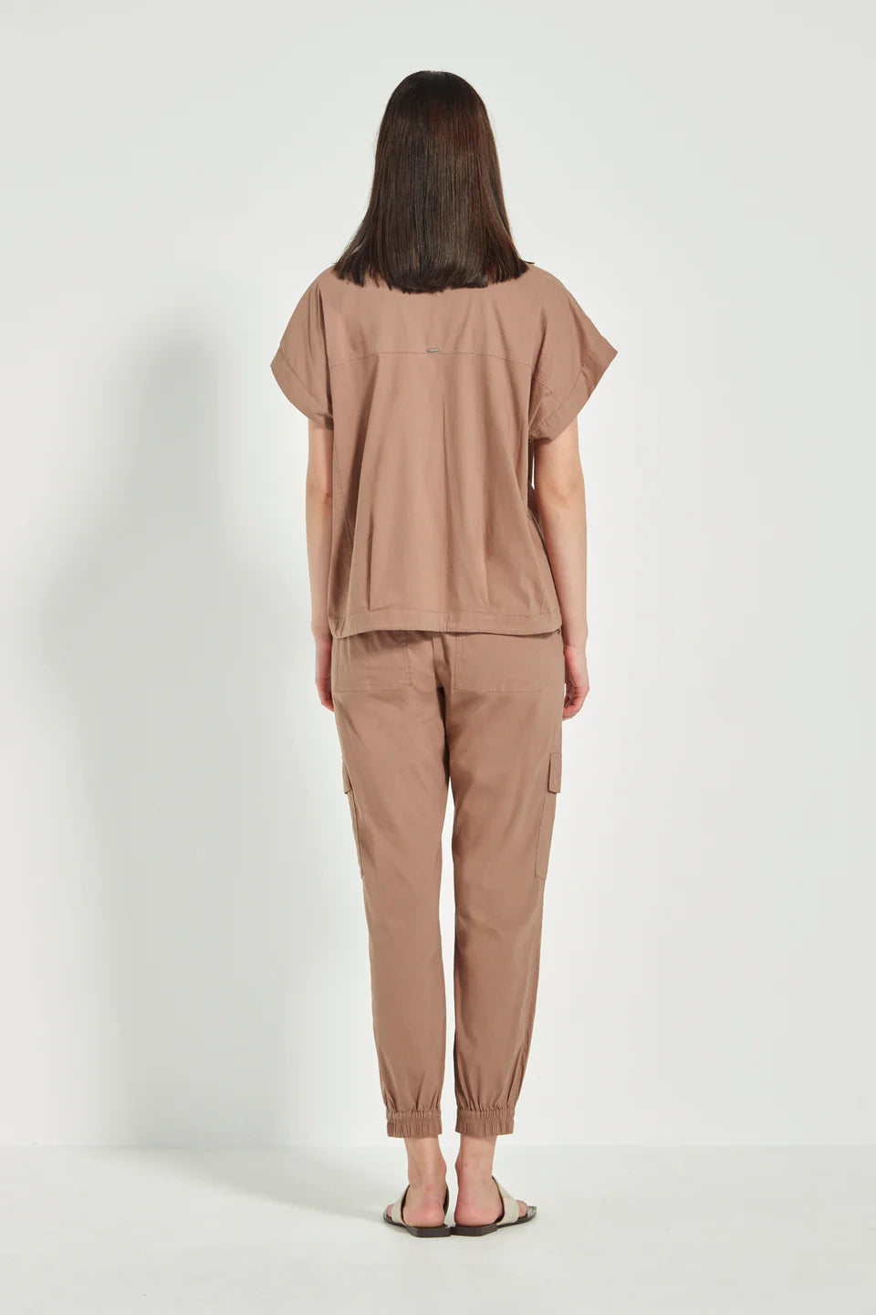 Verge | Acrobat Niko Jacket | Mocha