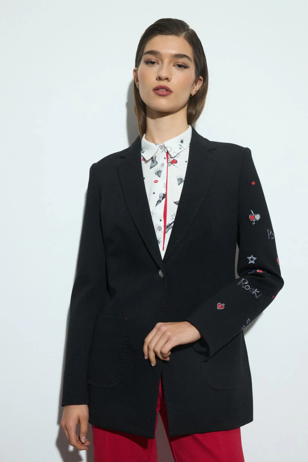 Bariloche | Blazer with Embroidery One Arm | Black