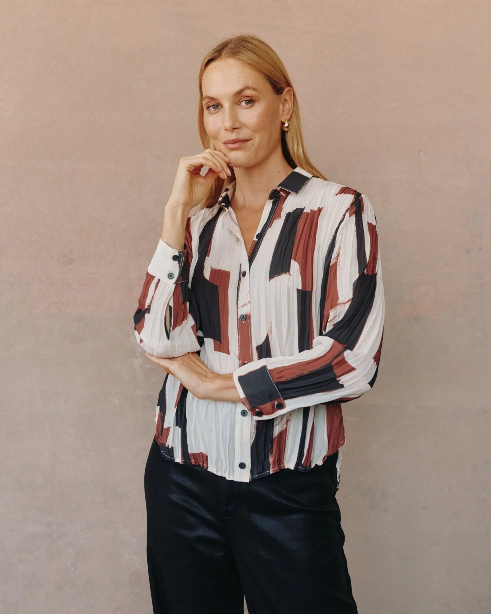 Bella Dahl | Pleated Button Down Shirt | Modern Art Print