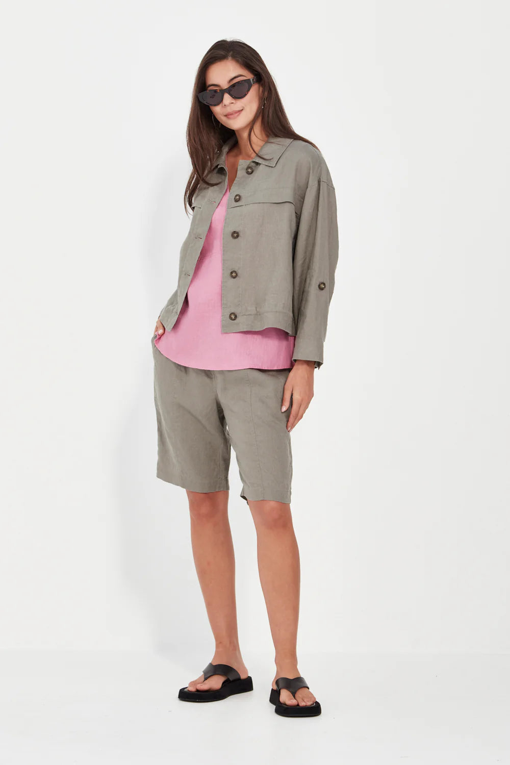 Verge I Delta Short I Thyme