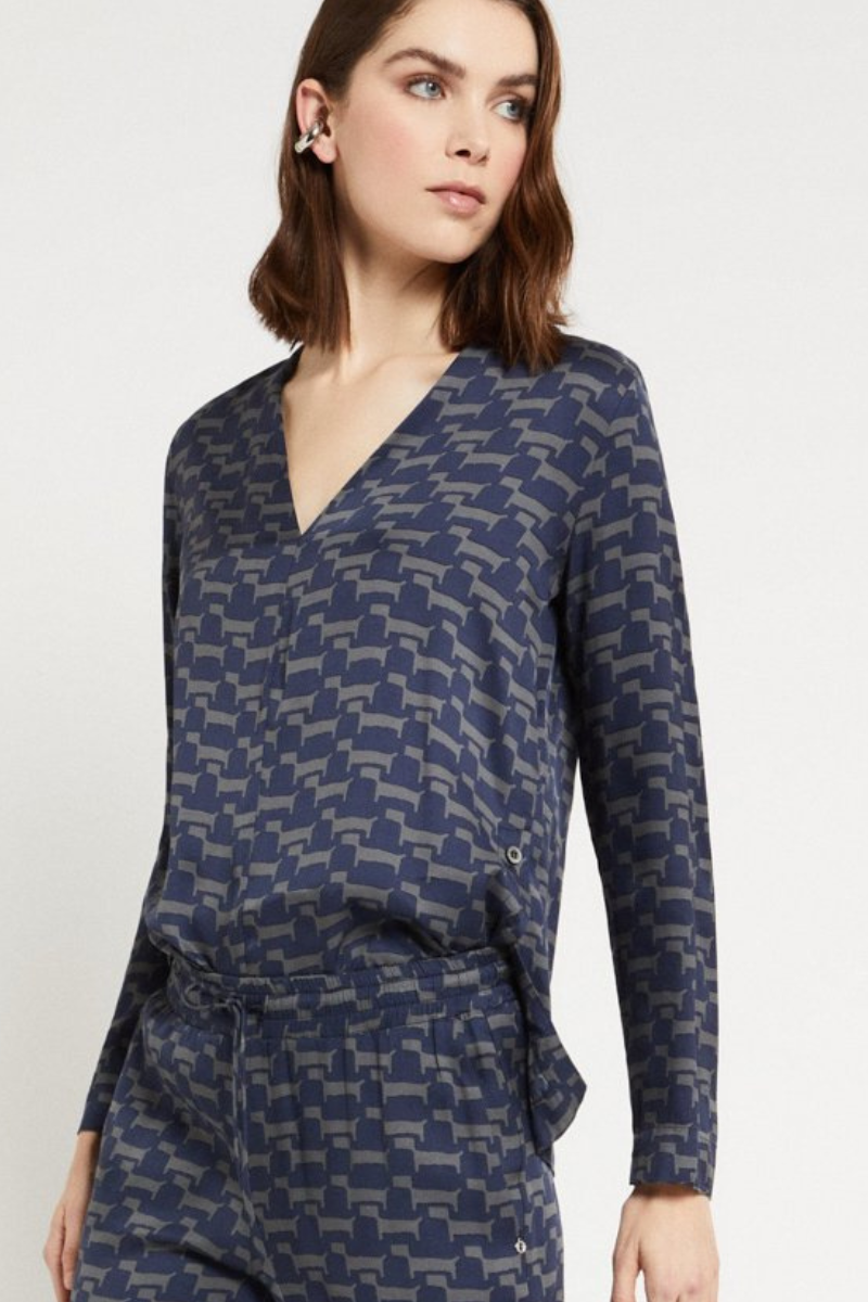 Ottod'Ame | Daschund V Neck Top | Night