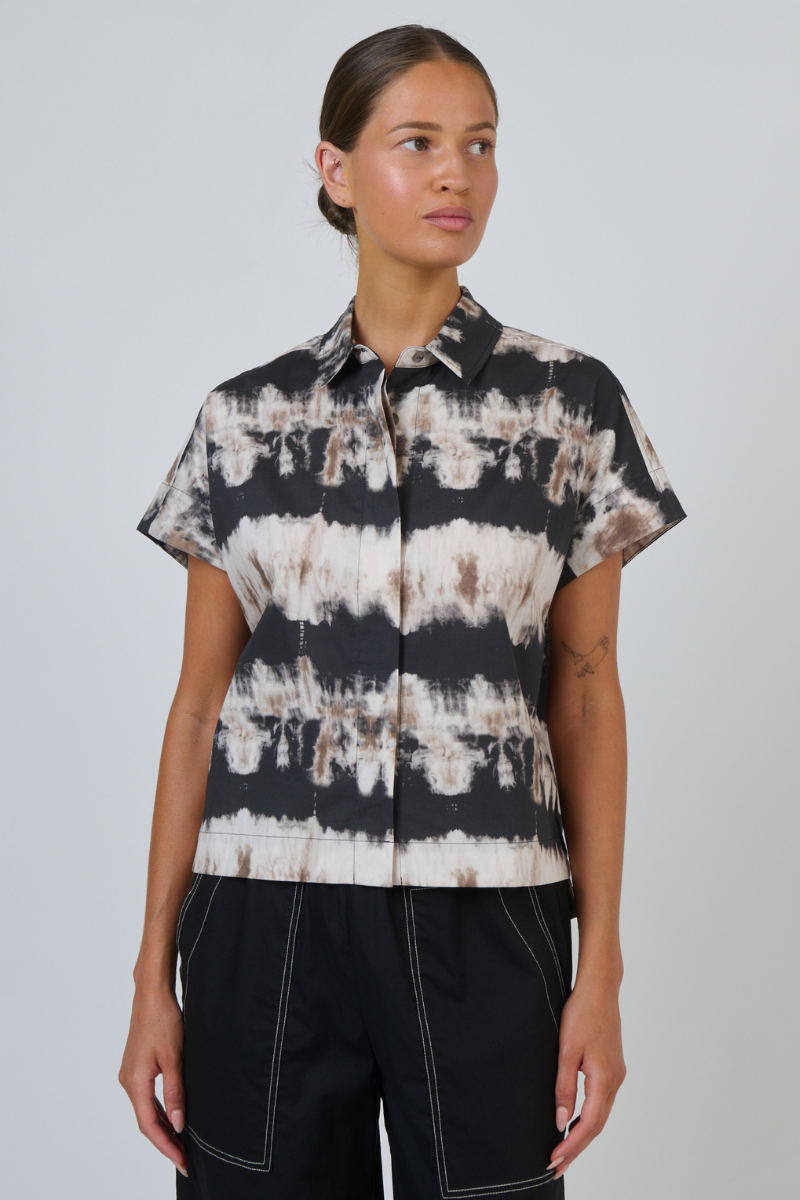 Naturals | Poplin Collar Cap Sleeve Top | Eruption