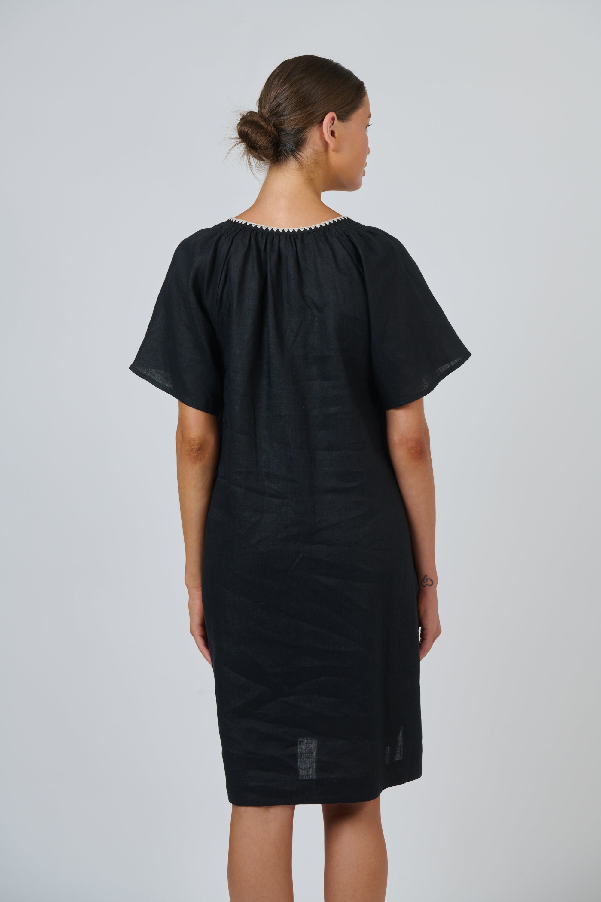 Naturals | Linen Dress | Black