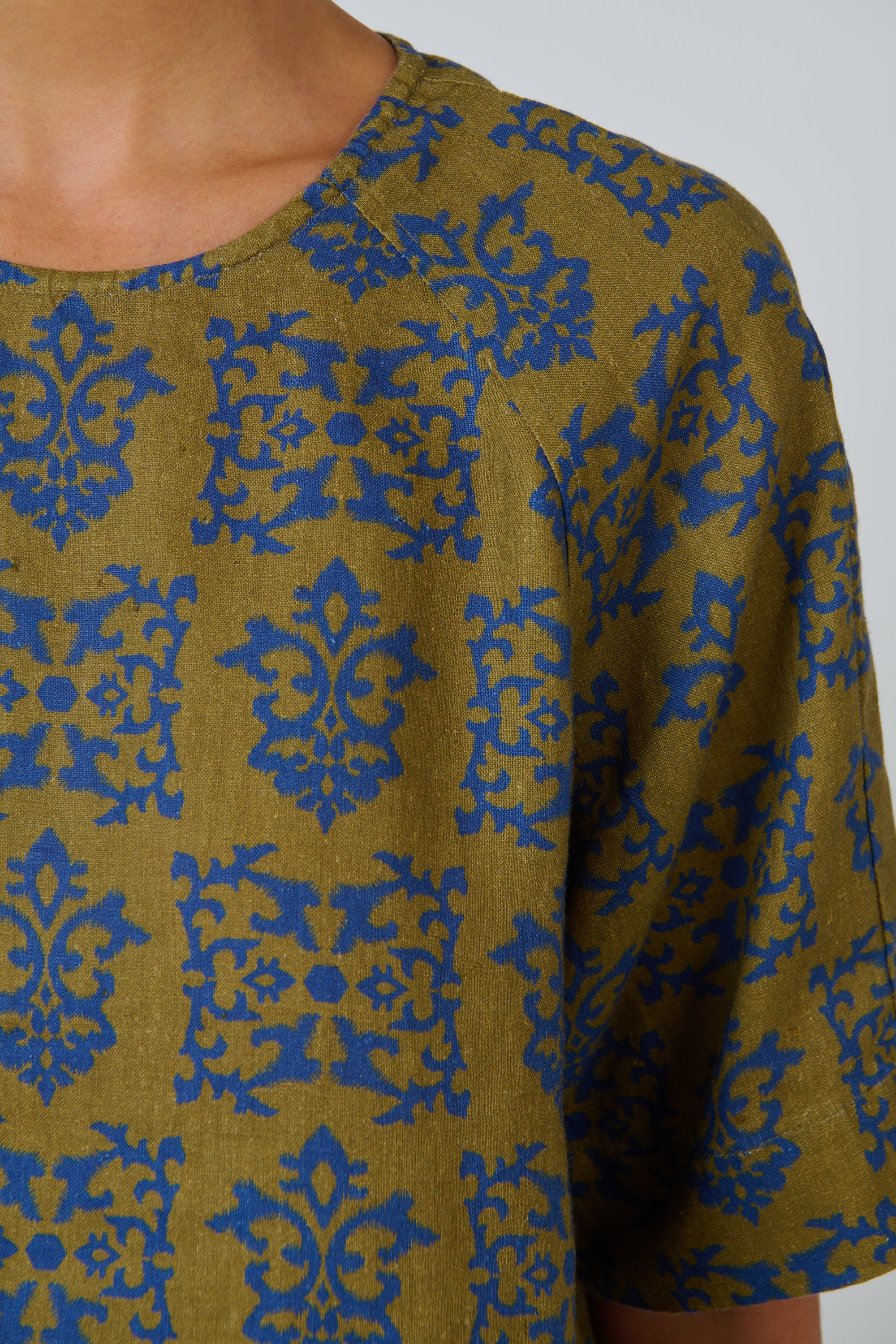 Naturals | Linen Top | Motif