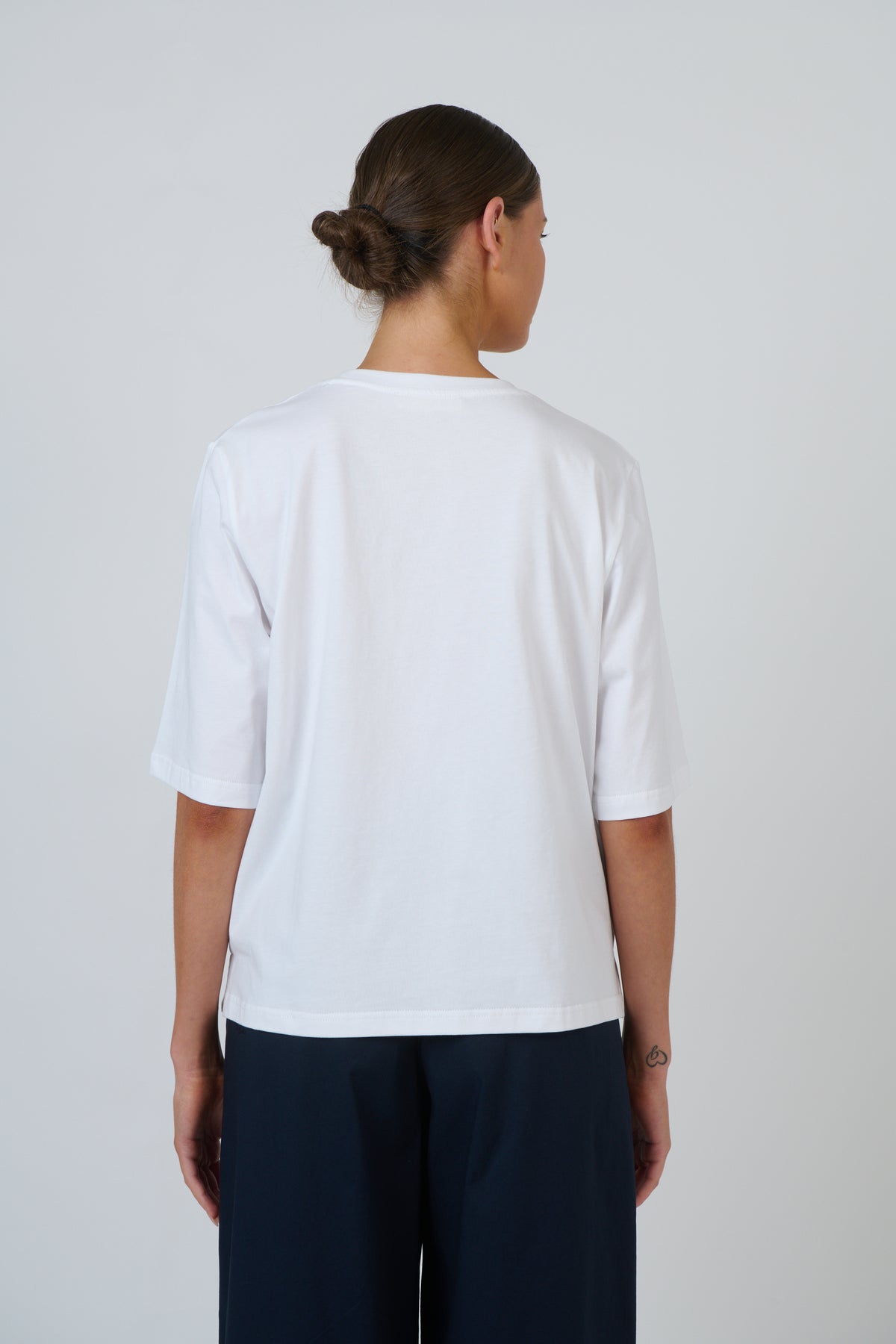 Naturals | T-Shirt | White