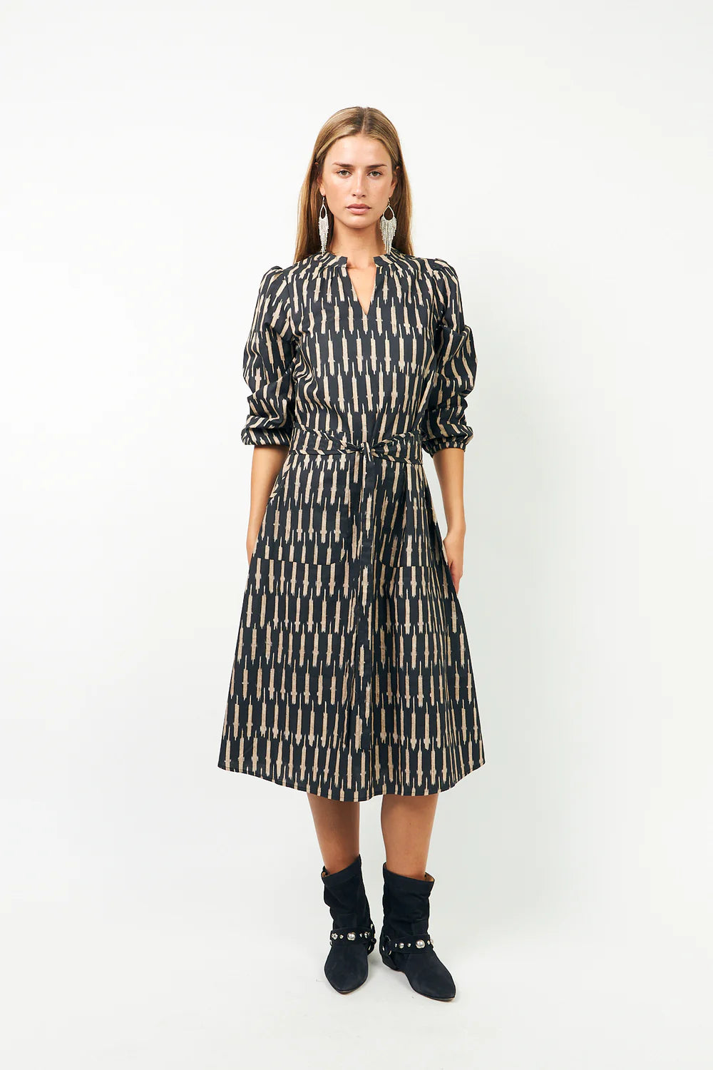 Lolly's Laundry | Paris Midi Dress | Black