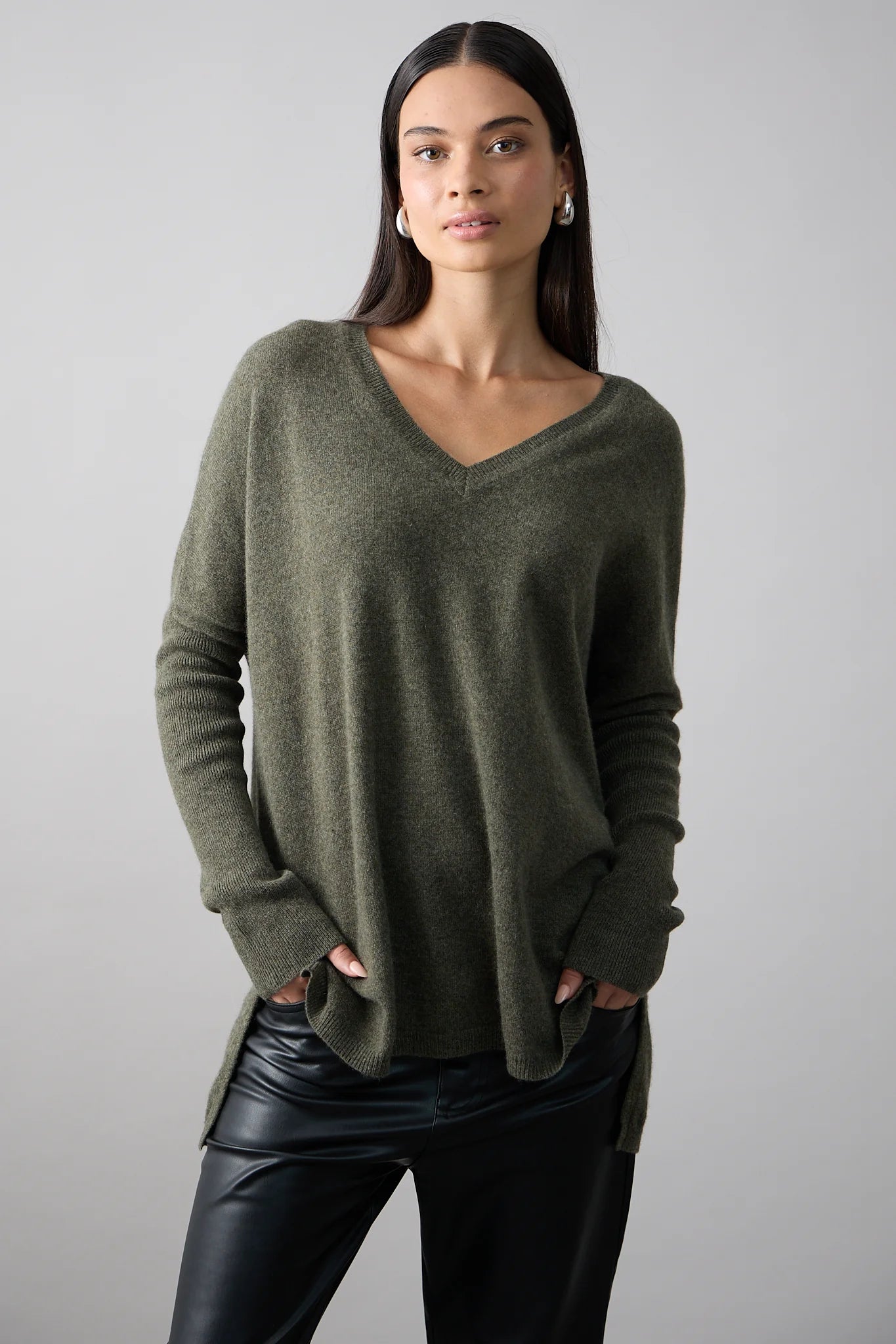 Mia Fratino | Boyfriend Vee Neck Jumper | Military